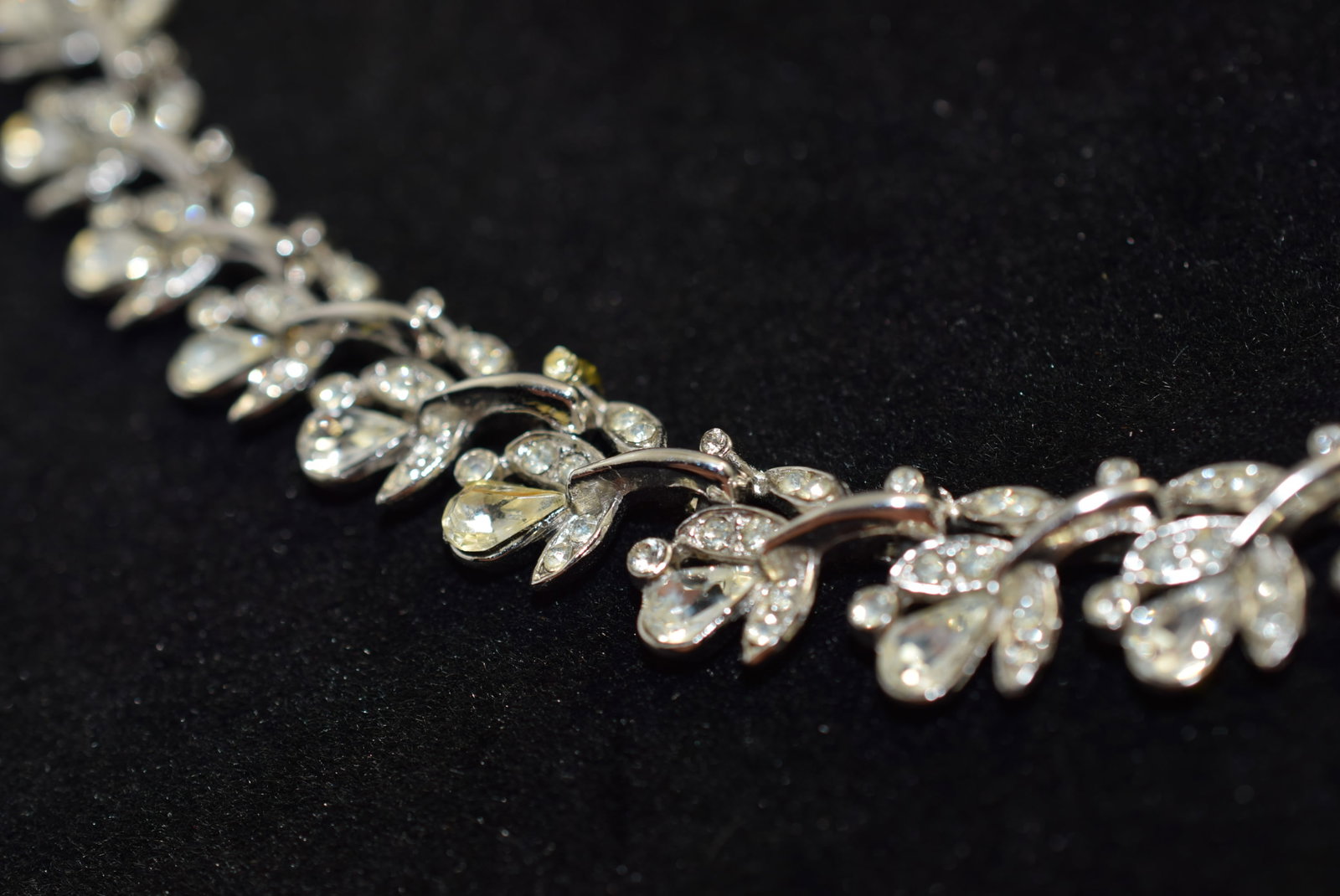 Trifari Double Clasp Signed Stunning Rhinestone Necklace 1940's Vintage Lot # KN 208: Trifari Double Clasp Signed Stunning Rhinestone Necklace 1940's Vintage Can be worn shorter or longer with two clasps for versatility one of the stones in the clasp is light yellow
