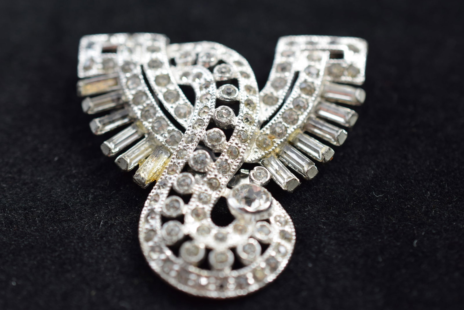 Rhinestone Clip 1 3/4" 1940's Vintage Lot # KN 216 (1 of 2)