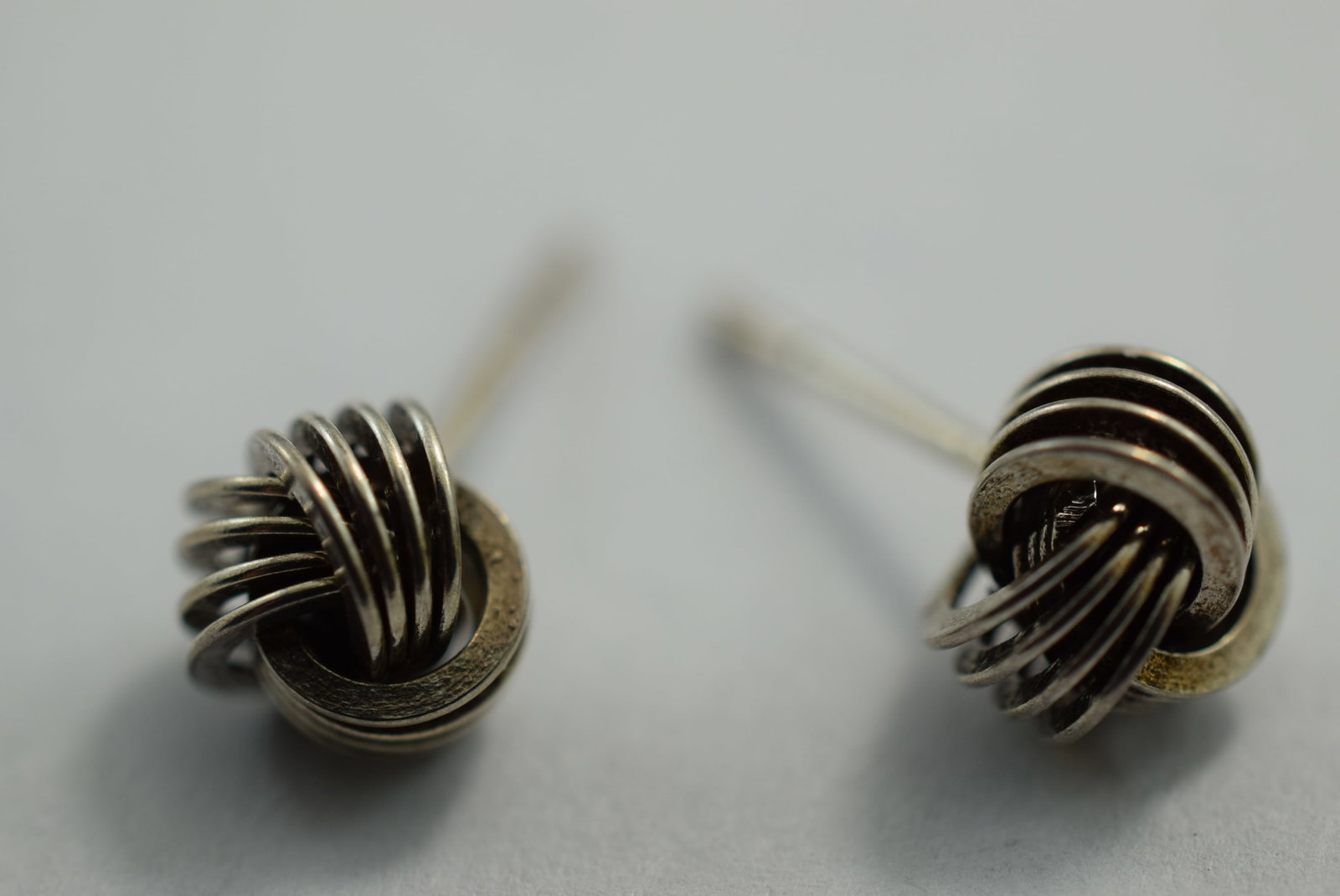 Sterling Silver 925 Stud Pierced Earrings Knot Vintage Lot # KN 225 (1 of 2)