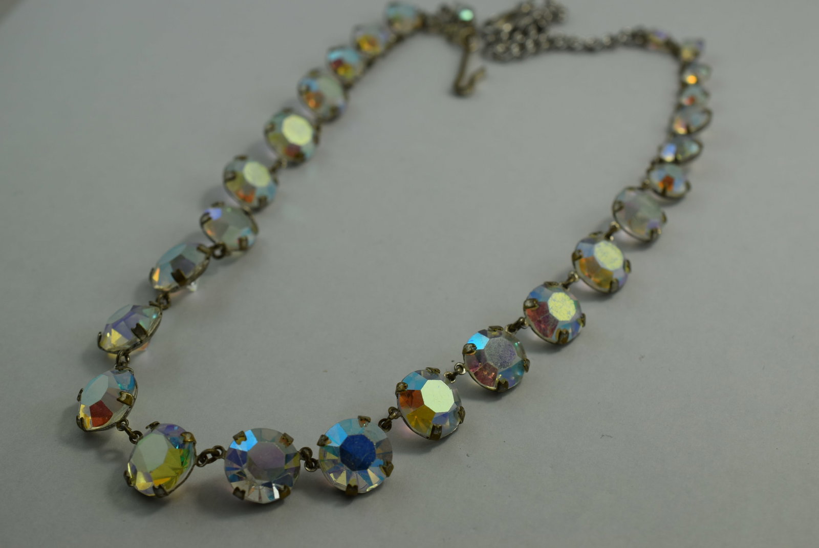 Invisible Set Crystal Necklace 1940's 19" Vintage Lot # KN 240: Invisible Set Crystal Necklace 1940's 19" Vintage