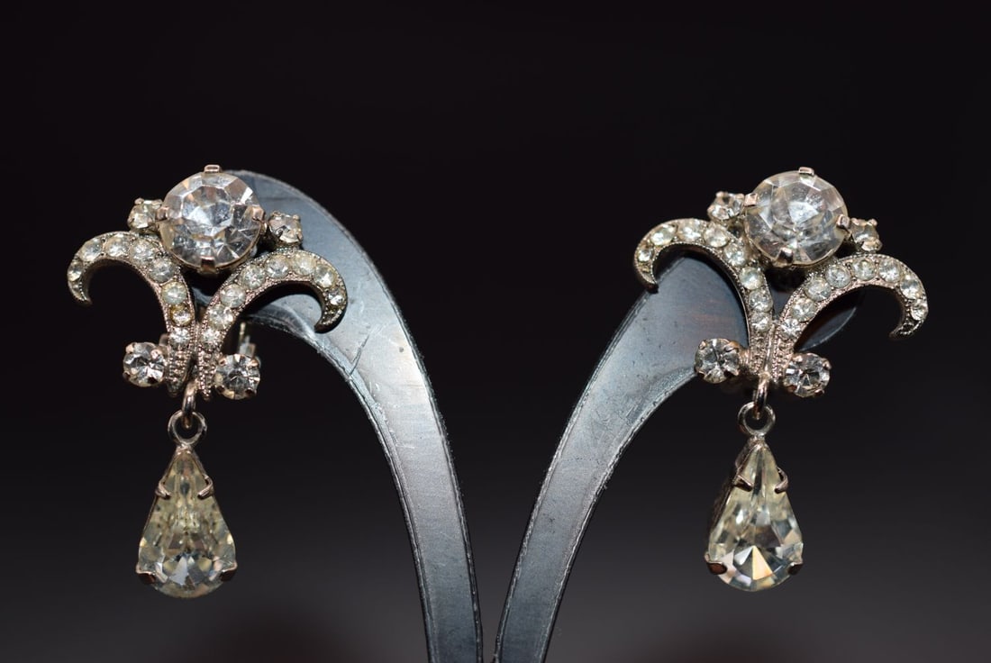 Clip Rhinestone 1940's Vintage Earrings Lot HK 265 (1 of 3)