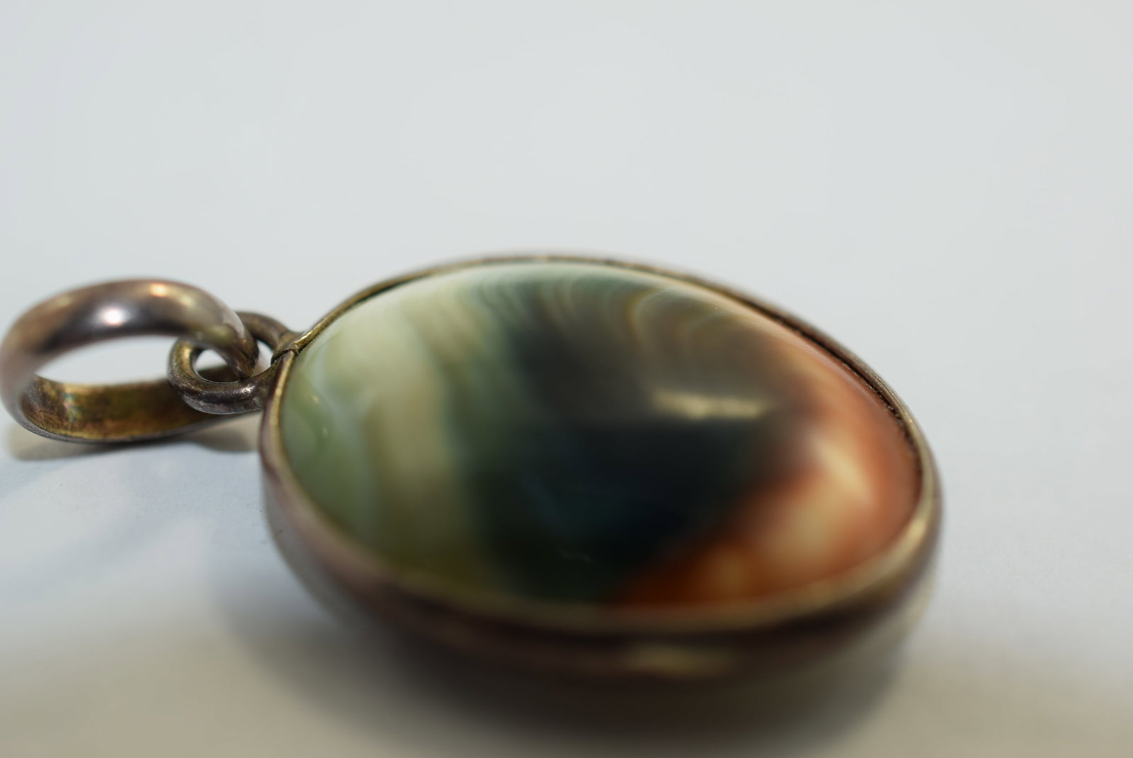 Sterling Silver 925 Two different Sides Amazing Glass Pendant Stone 1" plus bale Lot # KN 285: Sterling Silver 925 Signed inside bale Two different Sides Amazing Glass Pendant Stone 1" plus bale Vintage
