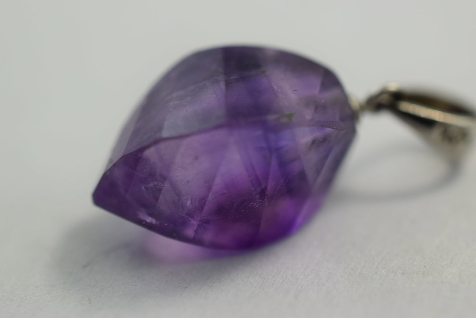 Genuine Amethyst Sterling Silver 925 Pendant Vintage Lot # KN 319: Genuine Amethyst Sterling Silver 925 Pendant Vintage 3/4"