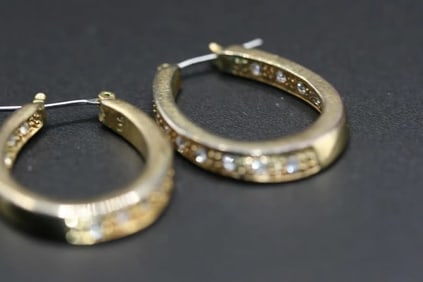Pierced Rhinestone Earrings .lot#322 - 2