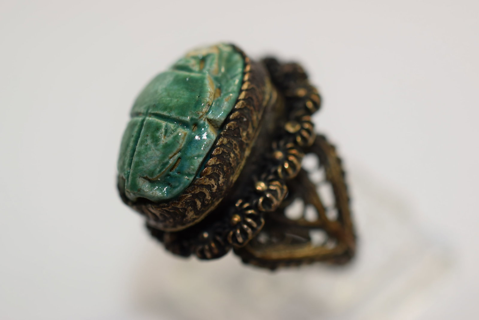 Scarab Poison Ring WOW Filigree Secret Compartment Ring size 5 1/4 Vintage Lot # KN 324: Scarab Poison Ring WOW Filigree Secret Compartment Ring size 5 1/4 Vintage