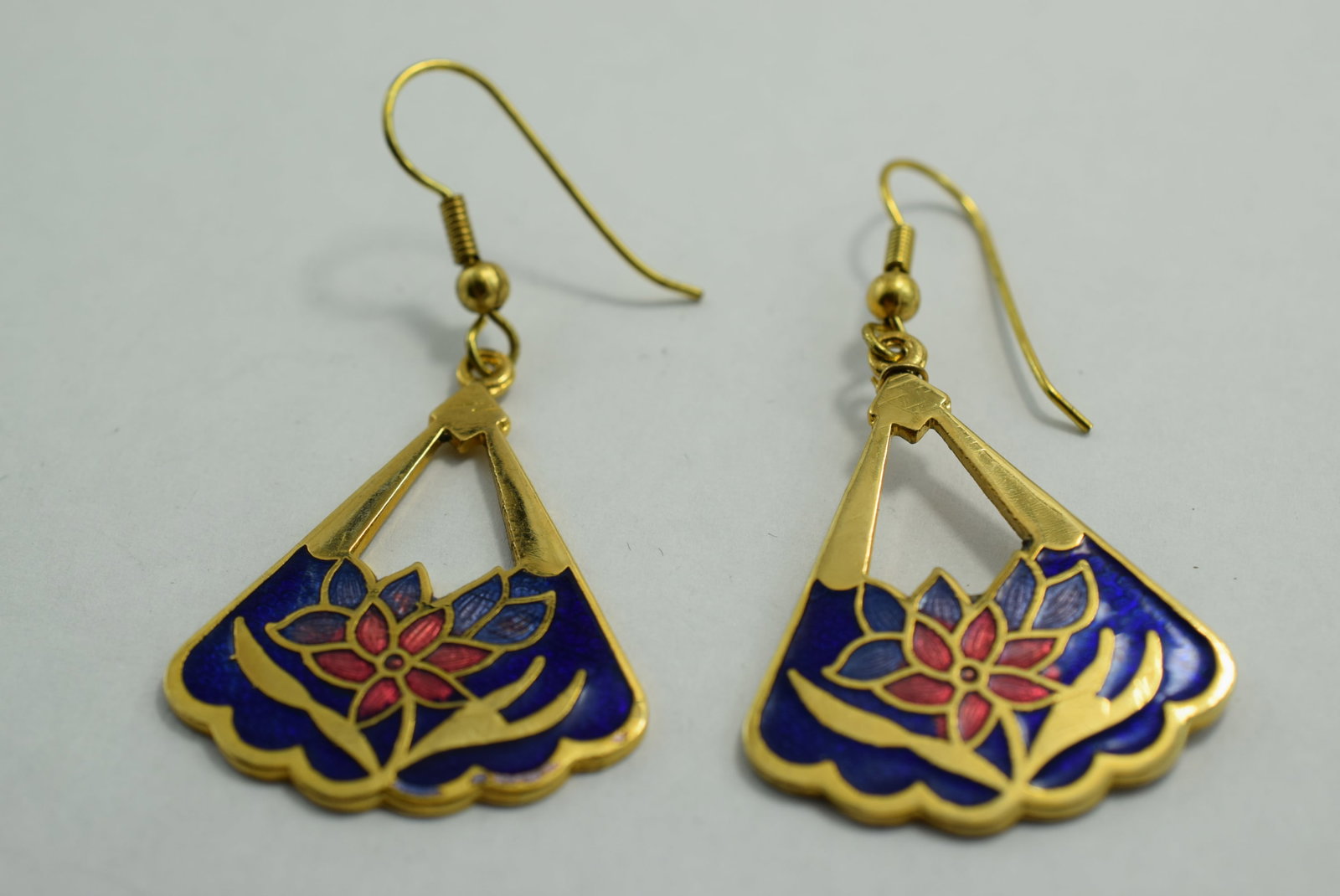 Cloisonne 1 1/8" plus bale Pierced Earrings Vintage Lot # KN 387: Cloisonne 1 1/8" plus bale Pierced Earrings Vintage