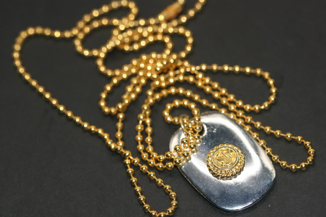 NYJ NJY Necklace Dog Tag Chain and Tag .Lot#402: NYJ NJY Necklace Dog Tag Chain and Tag Dog tag chain measures 35" long and the pendant measures 1 5/8" x 7/8" pendant can be engraved upon