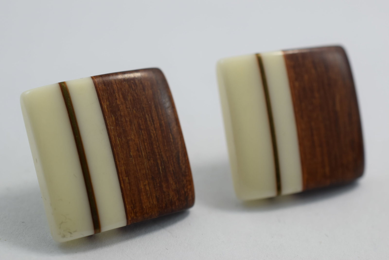 Wood Pierced Earrings 3/4" Vintage Lot # KN 424: Wood Pierced Earrings 3/4" Vintage