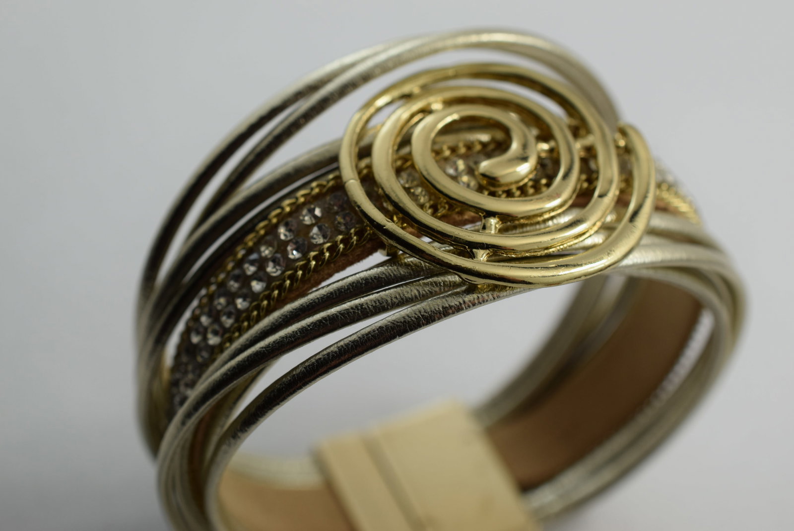 Magnetic 1980's Rhinestone Bracelet Vintage Lot # KN 524 (1 of 2)