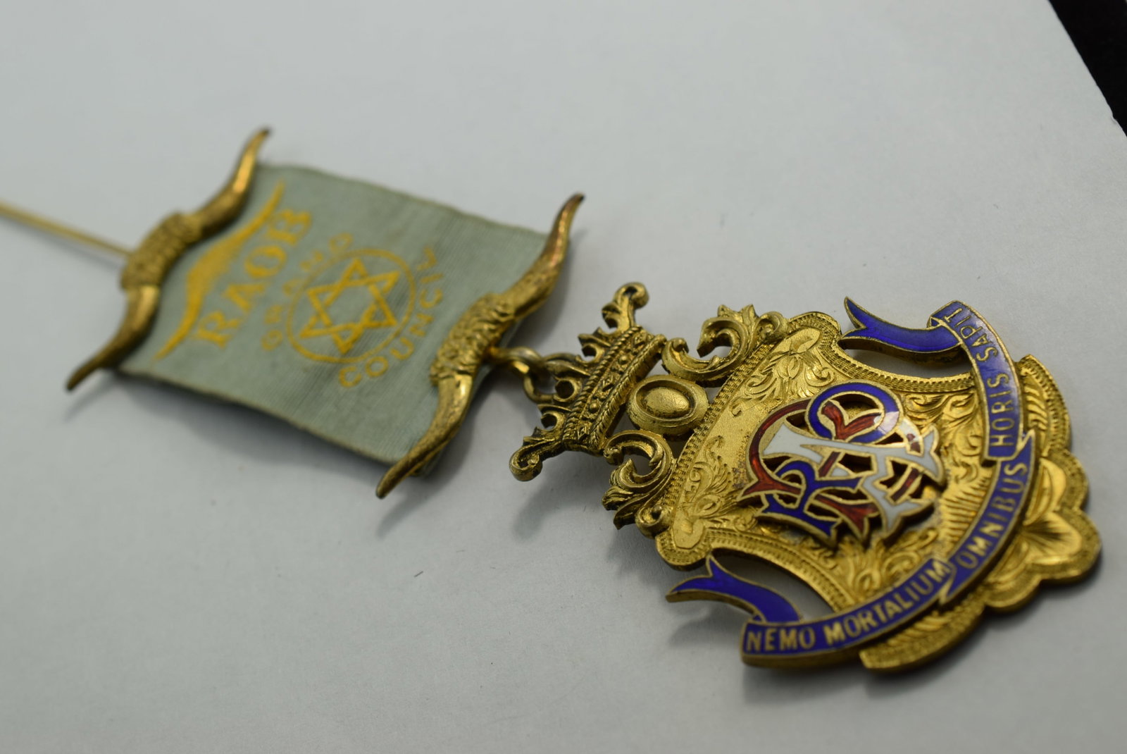 RAOB Grand Council Medal Enamel Jewish Star David Sterling 1929 33 Gram Vintage Lot # KN 538: RAOB Grand Council Medal Enamel Jewish Star David Sterling 1929 33 Gram Vintage weighs 33.8 grams 5"