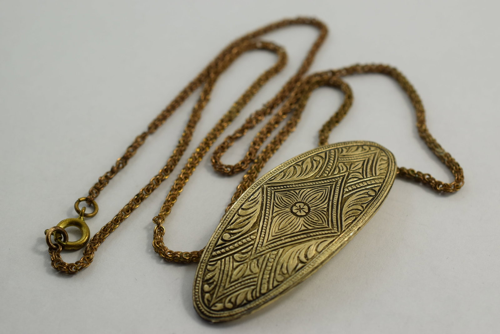 Elaborat 22" Chain Necklace Damascene Pendant Vintage Lot # KN 567 (1 of 3)