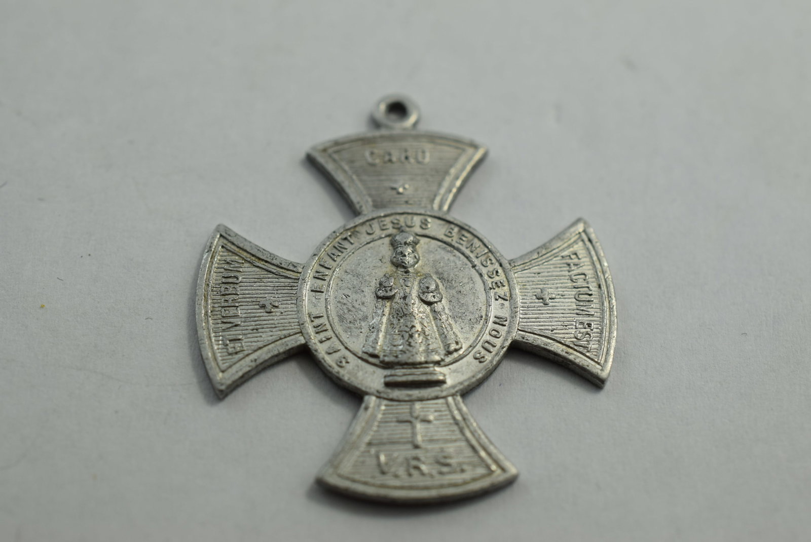 Maltese Cross Religious Pendant Medal 1940's 1 3/8" Vintage Lot # KN 572 (1 of 2)