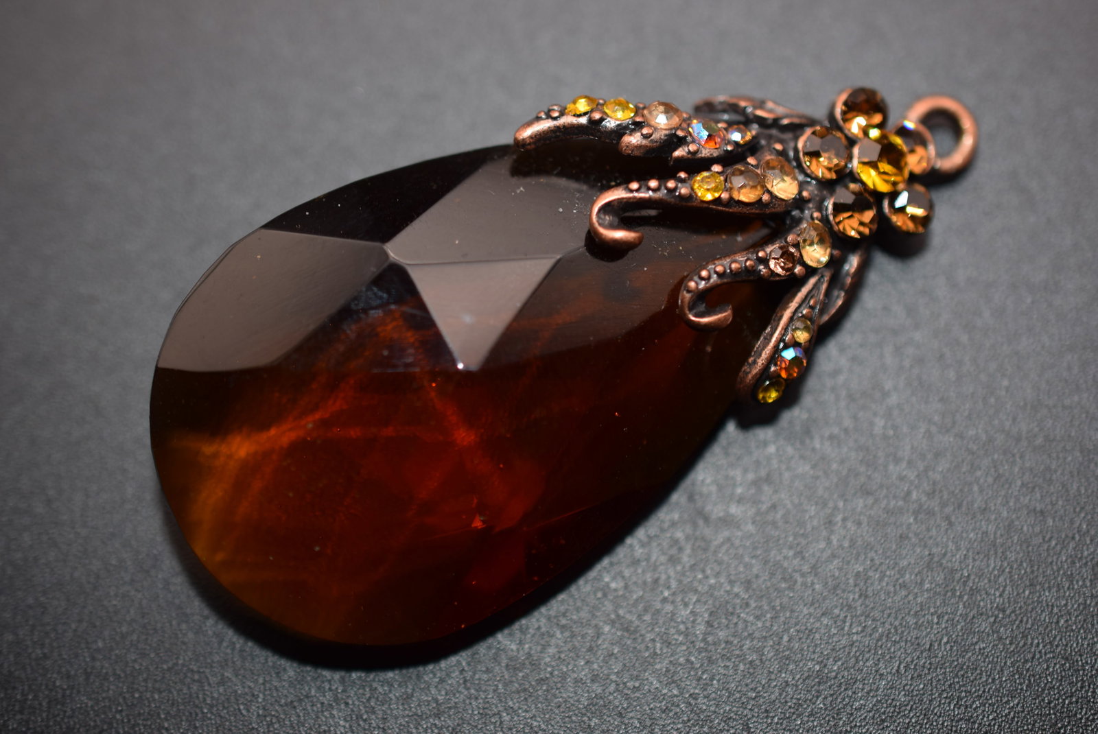 Rhinestone Drop Pendant Amber Glass Huge Lot EH 601 (1 of 2)