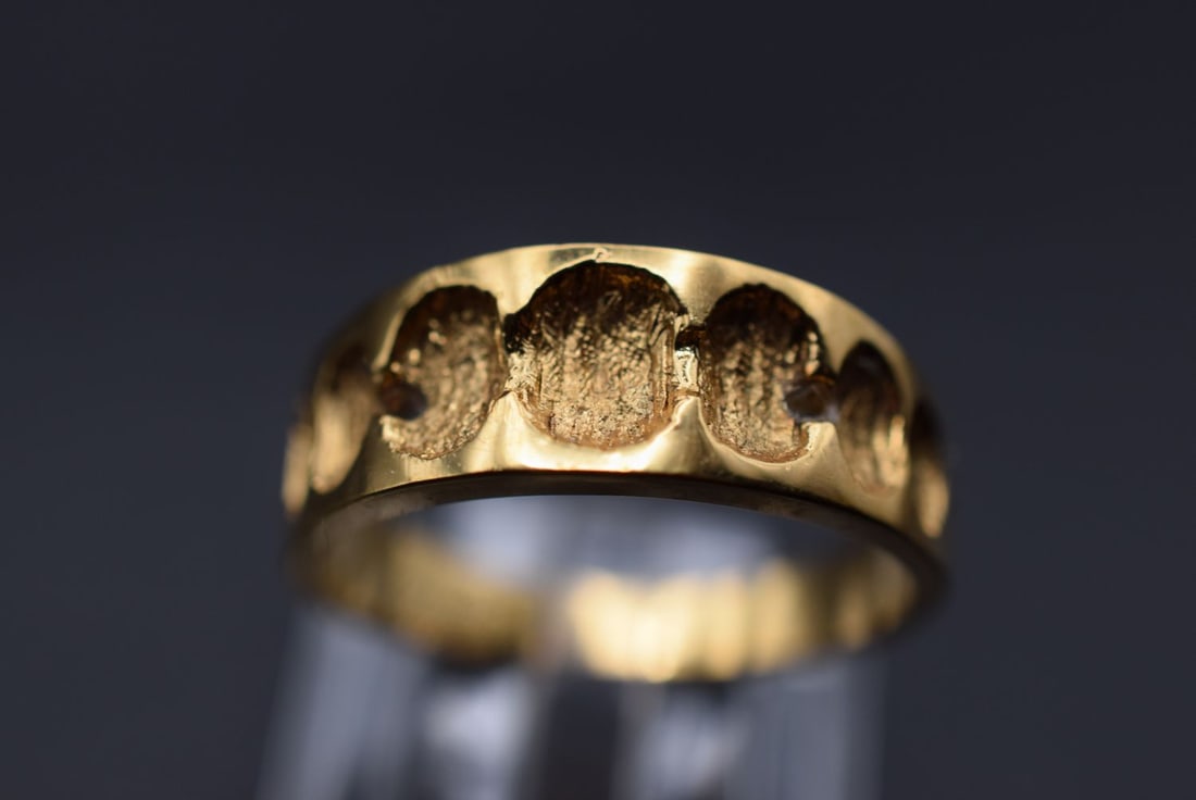 Curvy 1970's Ring Vintage Lot HK 602: Curvy 1970's Ring Vintage
