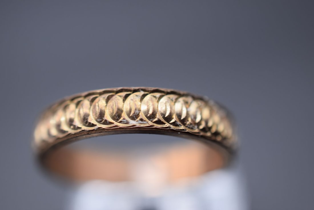 Etched Clean Lines 1970's Ring Vintage Lot HK 605 (1 of 2)