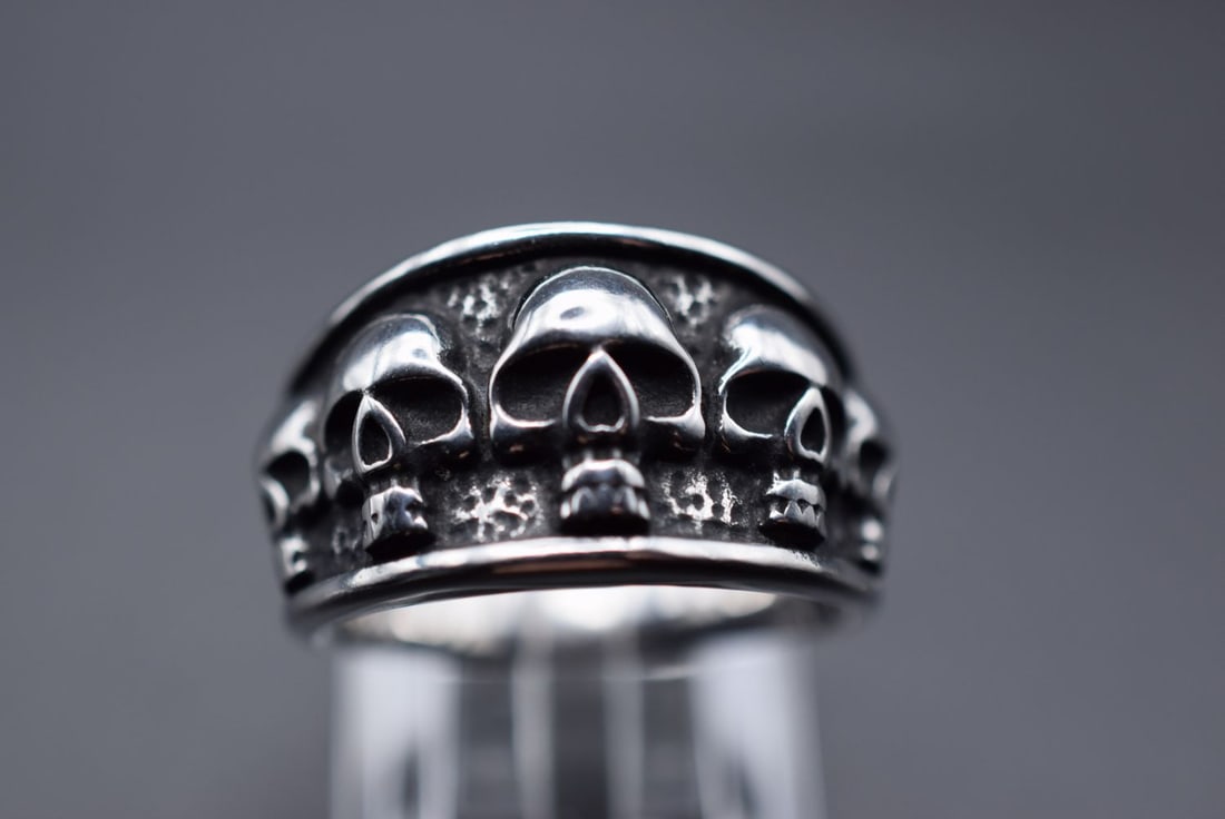 Skulls Massive Ring Size 11 Lot HK 607 (1 of 2)