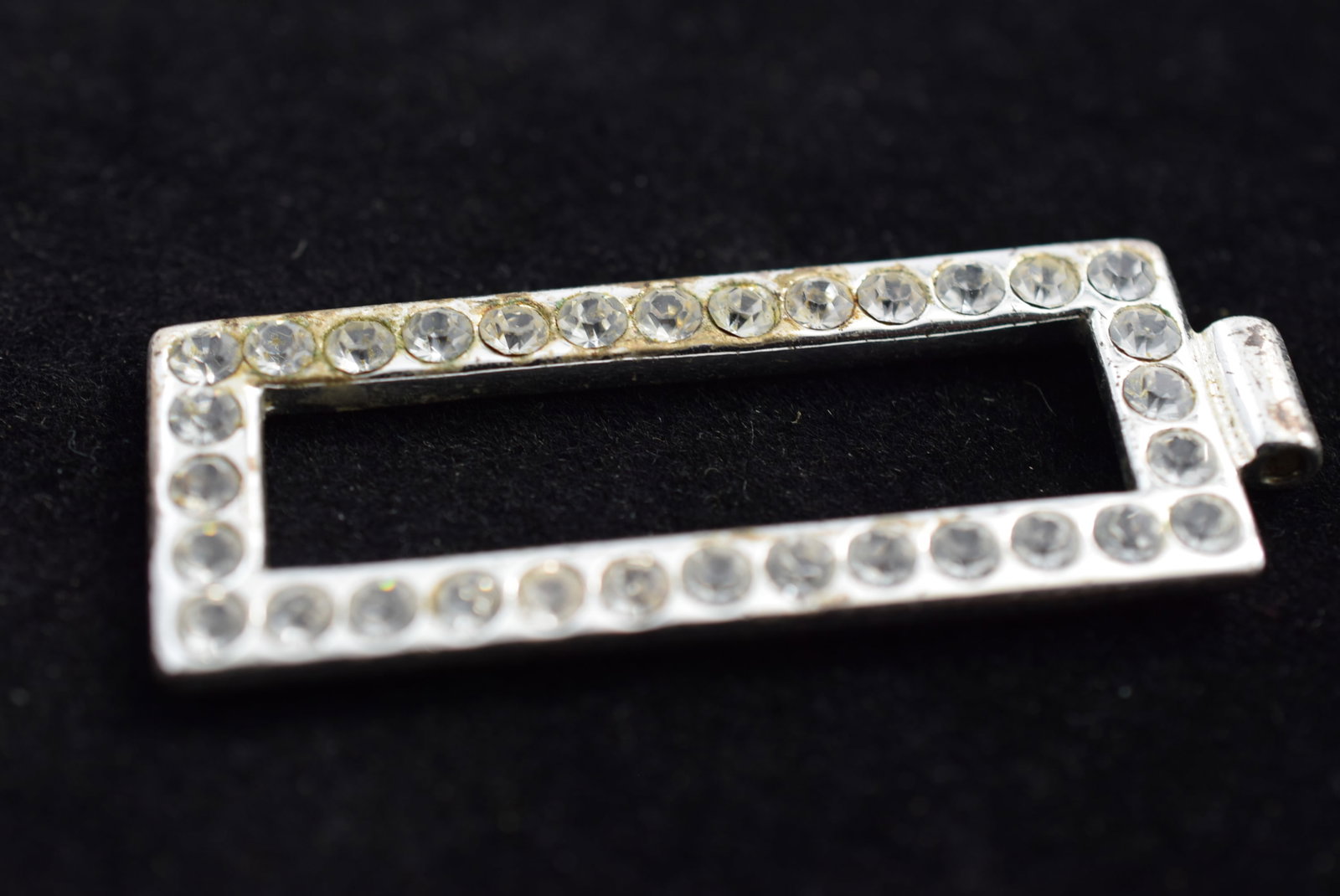 Rhinestone Pendant 2" Vintage Lot # KN 617: Rhinestone Pendant 2" Vintage