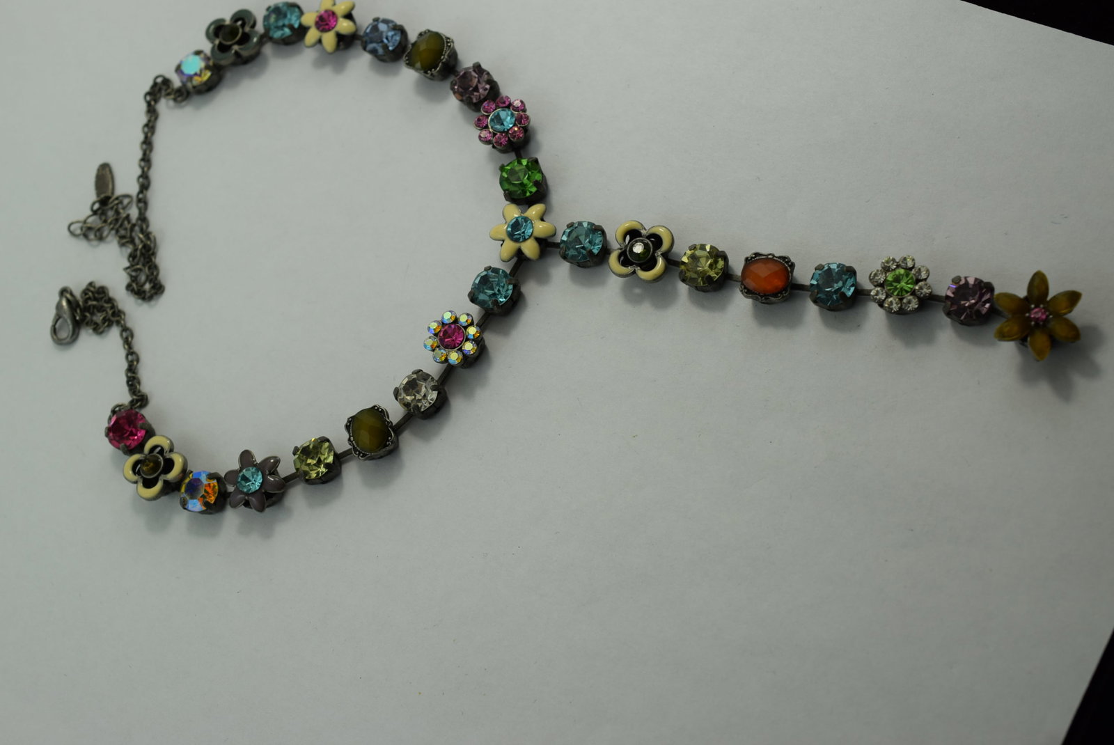 Enamel Rhinestone Necklace 19" 4" Drop Front Vintage Lot # KN 646: Enamel Rhinestone Necklace 19" 4" Drop Front Vintage