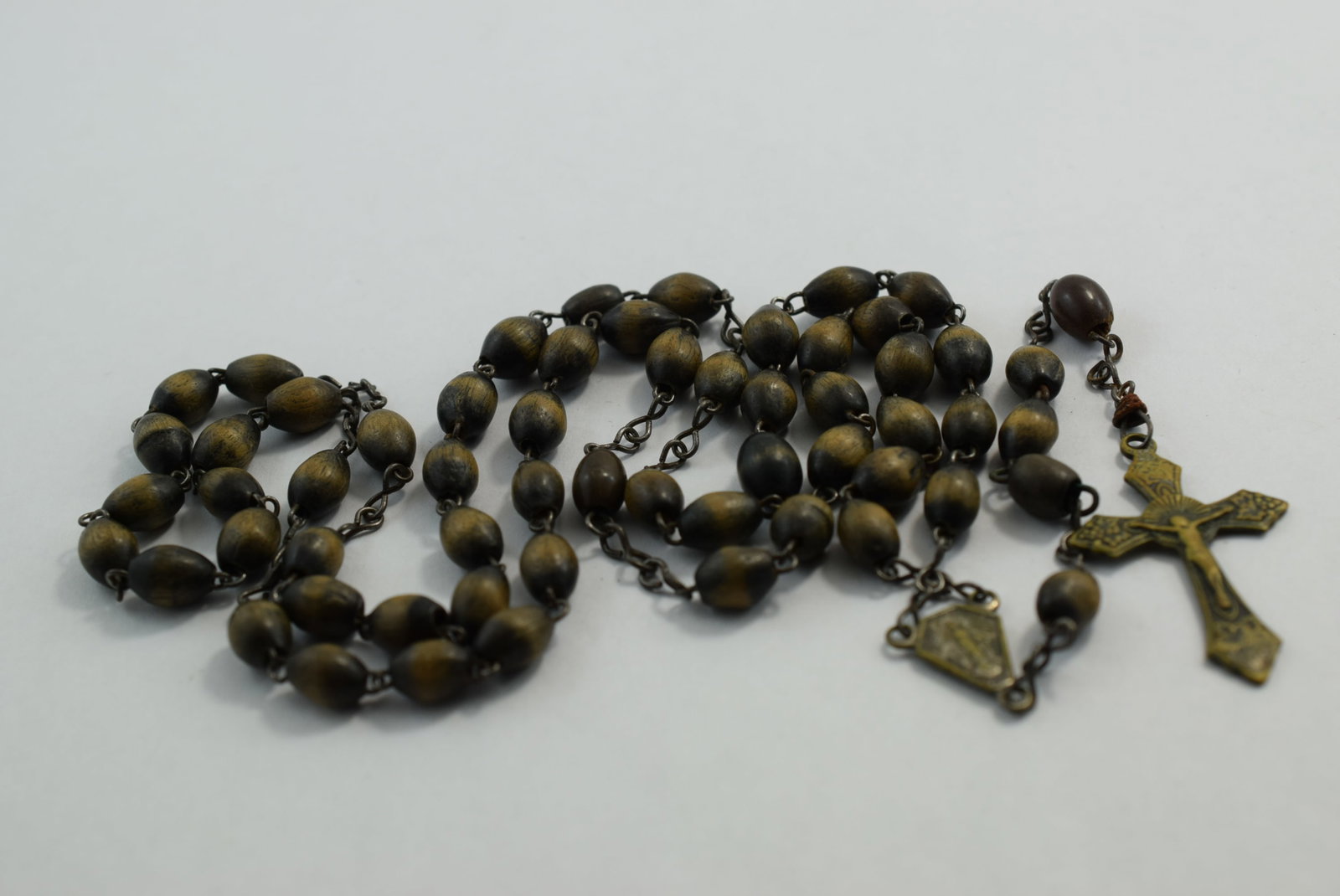 Wood Rosary 1940's Hanging Length 19" Vintage Lot # KN 664: Wood Rosary 1940's Hanging Length 19" Vintage