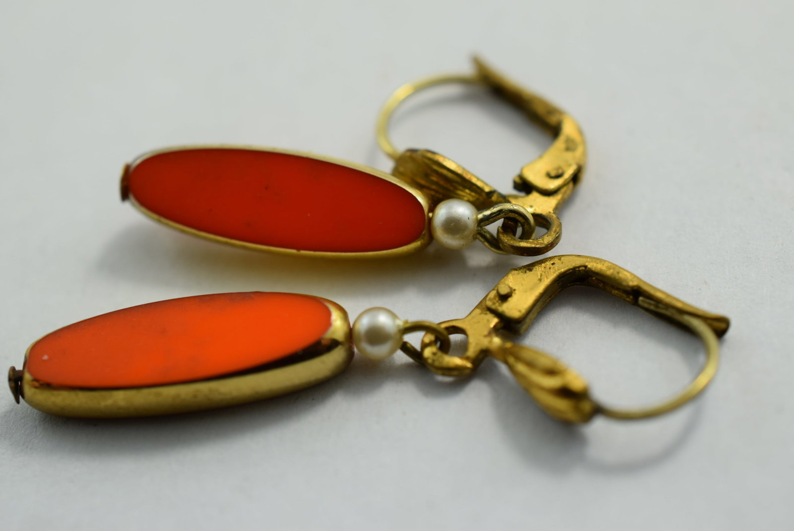 Orange Pierced 1970's Earring Drops 1 3/8" Vintage Lot # KN 668: Orange Pierced 1970's Earring Drops 1 3/8" Vintage