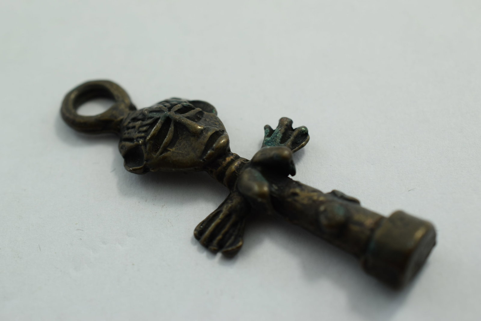 Inca Pendant 2" Vintage Lot # KN 741 (1 of 2)