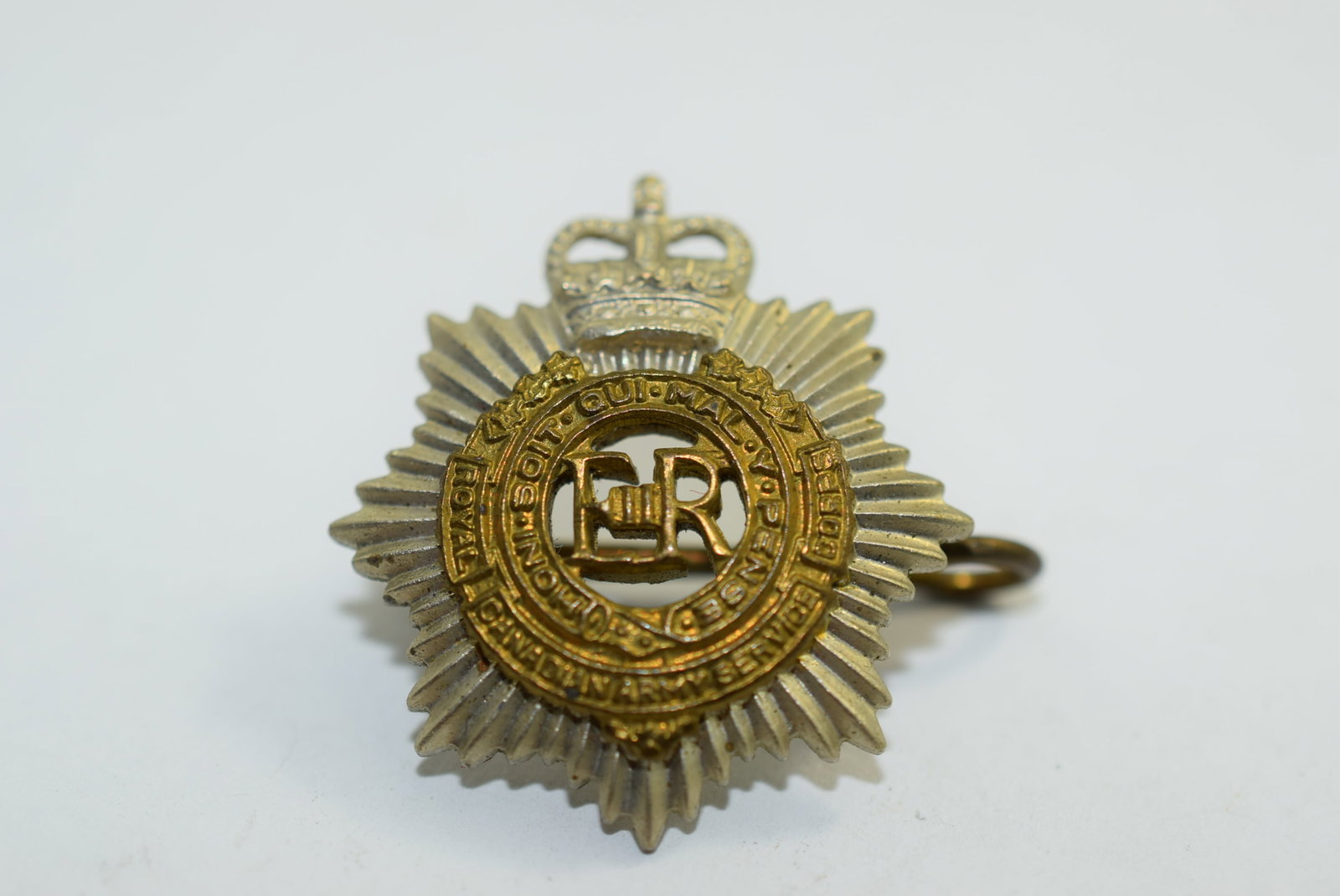 Royal Canad Army Service Corp Button Vintage Lot # KN 775 (1 of 2)