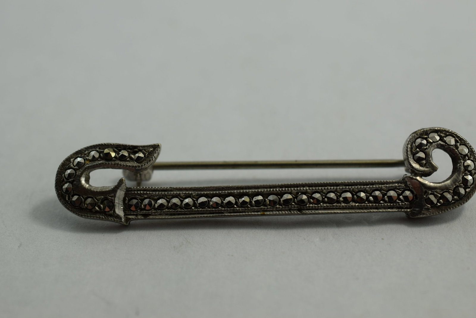 Marcasite Sterling Silver 925 Brooch Pin Vintage Lot # KN 845 (1 of 3)