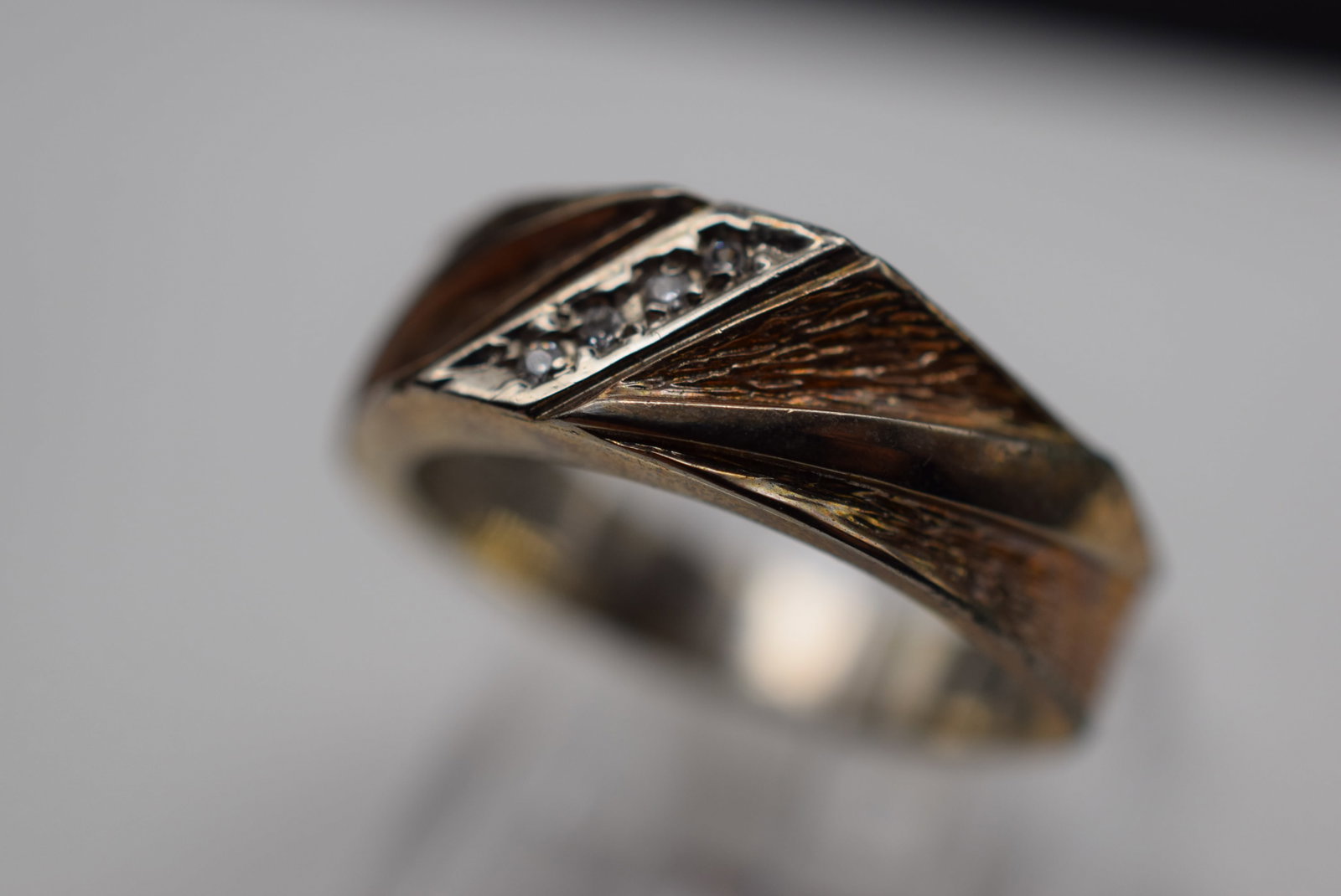 Ring Vintage 1970's Lot HK 848 (1 of 2)