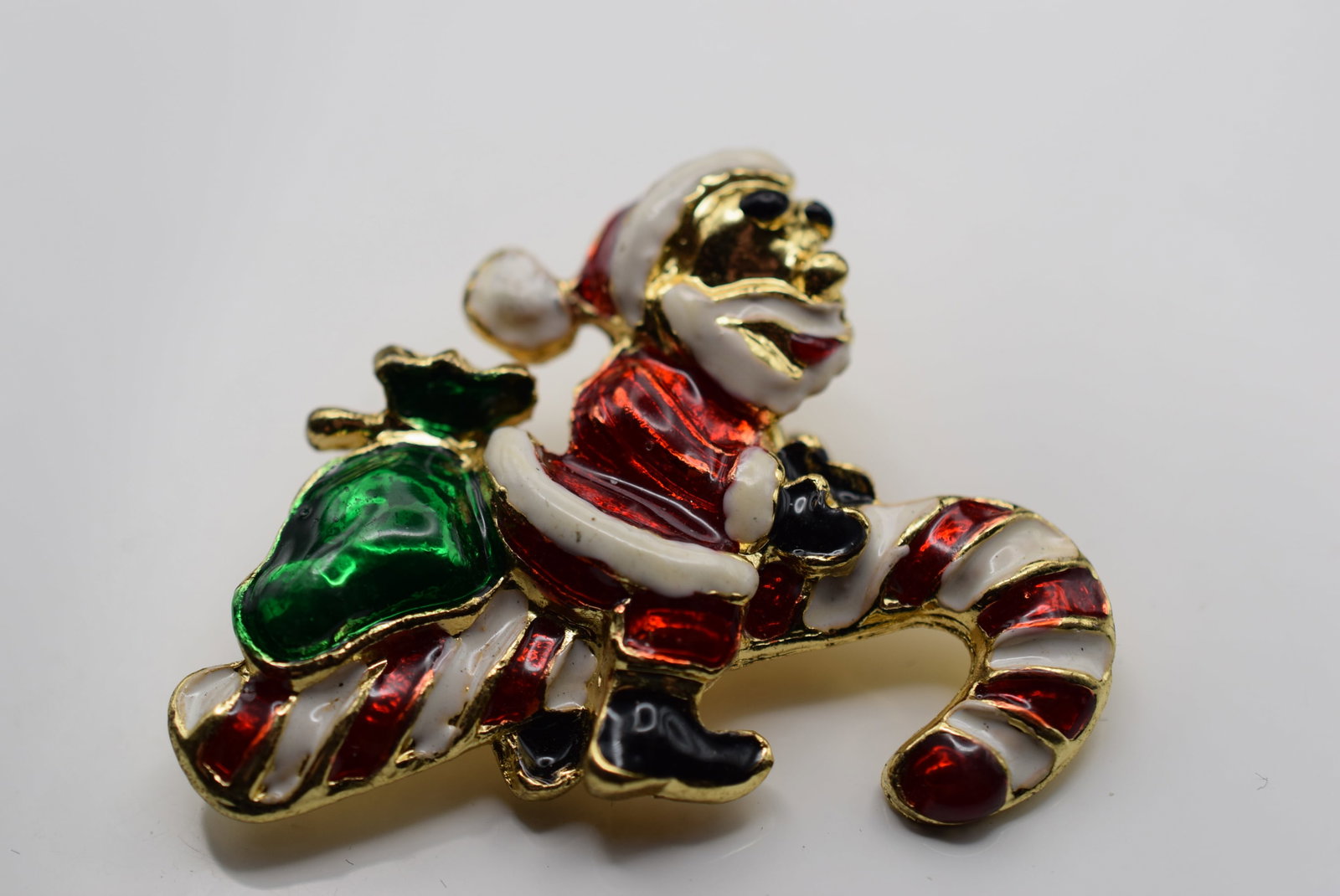 Brooch Vintage Enamel Santa Claus Riding a Candy Cane Lot HK 866 (1 of 2)