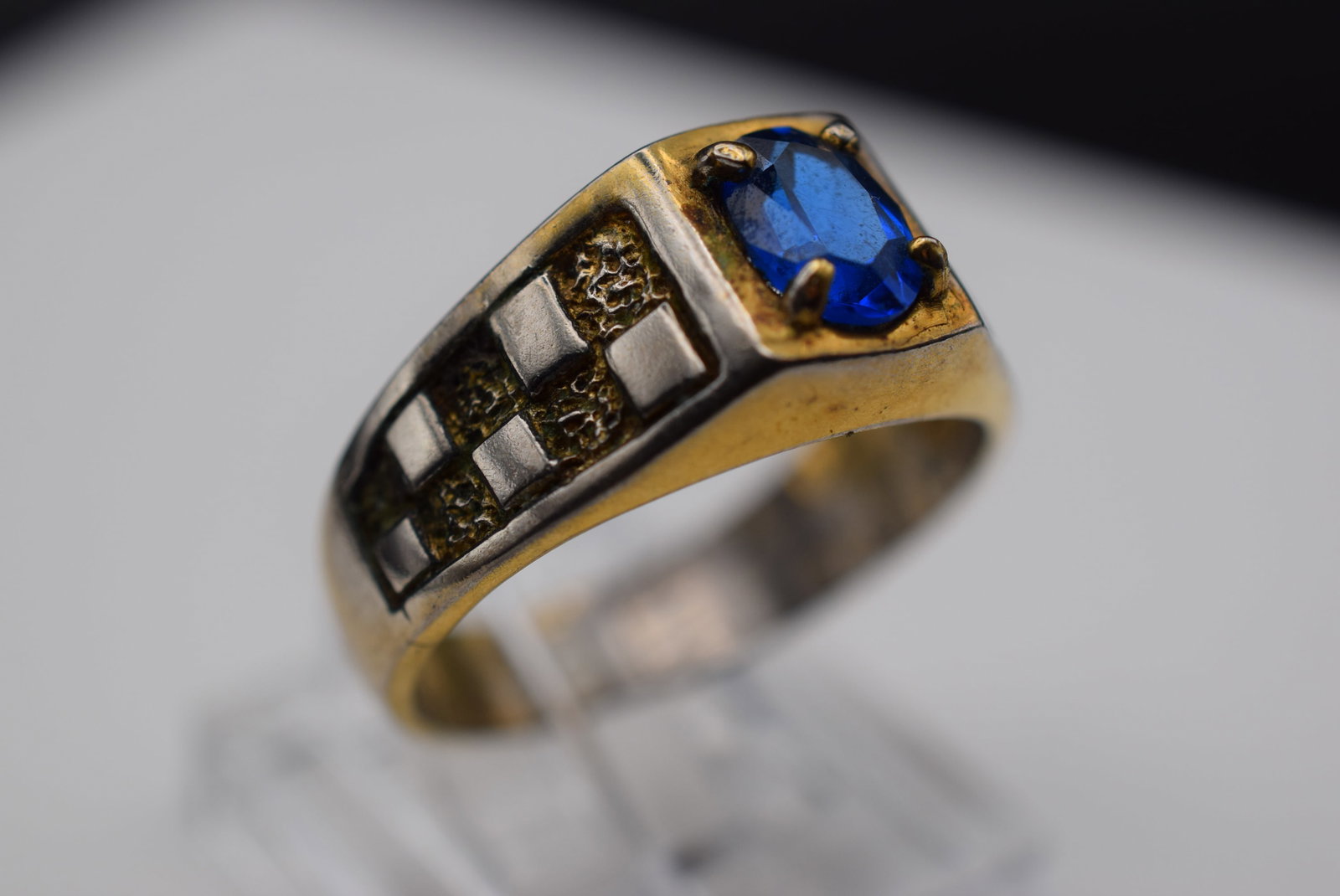 1970's Checker board Sides Vintage Ring Size 9 Lot EH 958 (1 of 2)