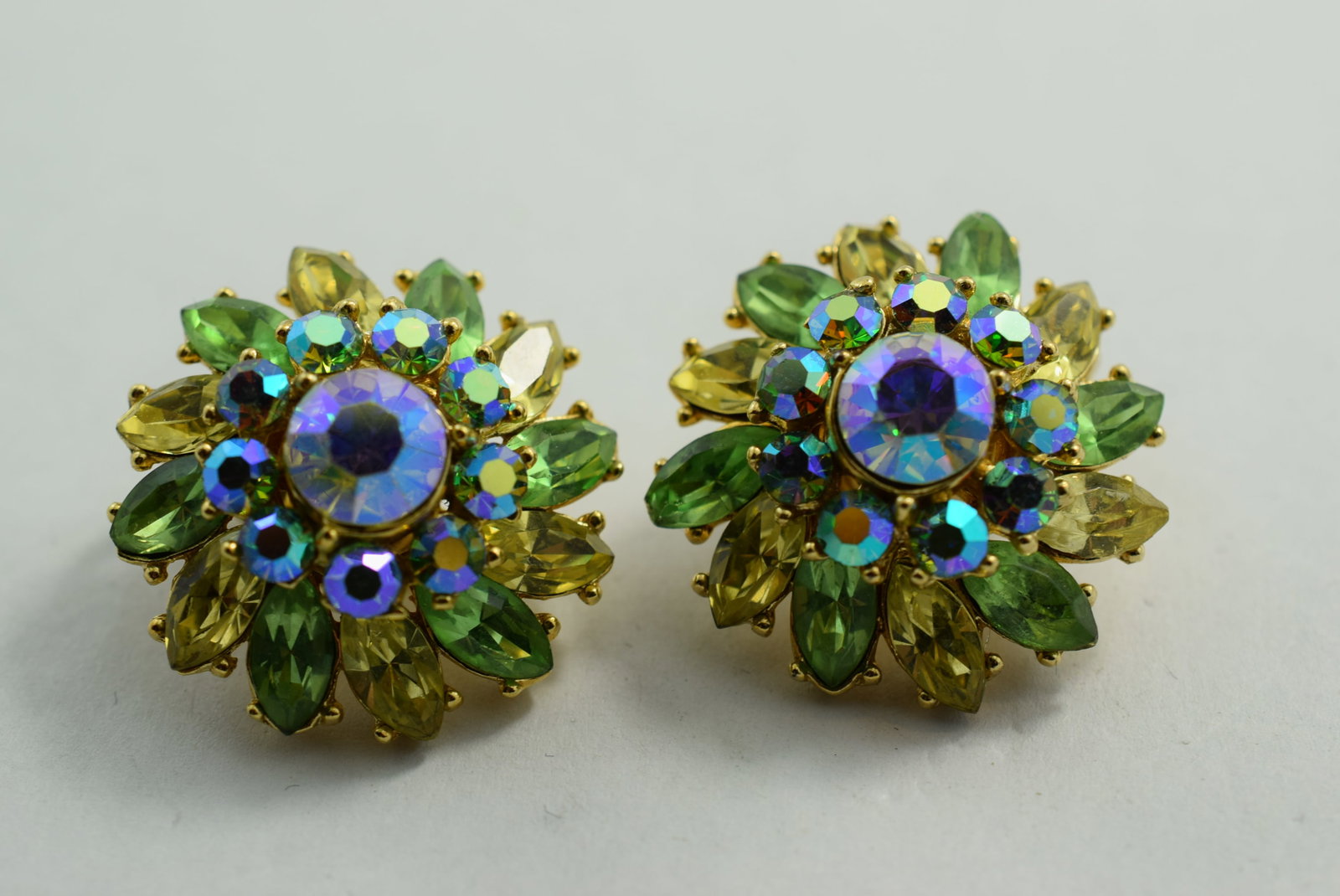 Trifari Rhinestone Clip 1940's Earrings 1" Signed Vintage Lot # KN 974 (1 of 2)