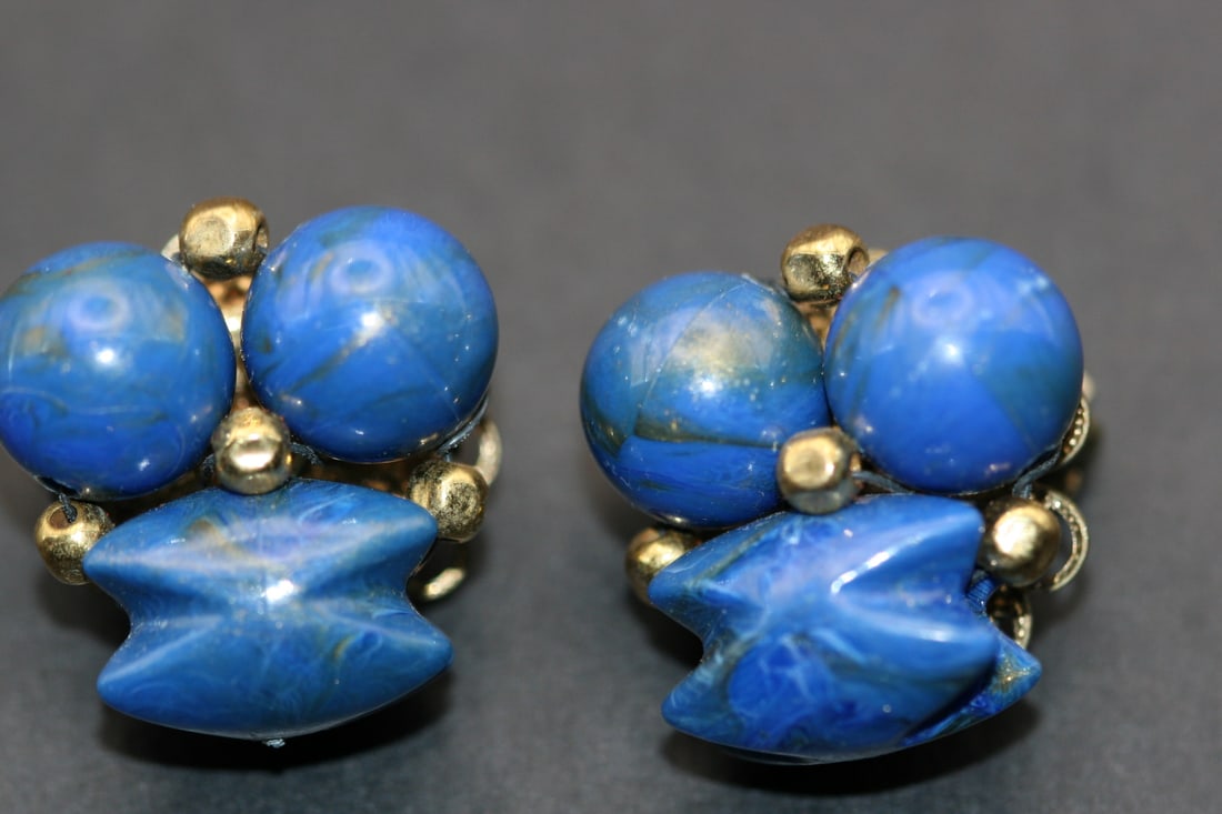 Faux Lapis Lazuli Vintage Plastics 80's Clip Earrings Lot 996 (1 of 2)