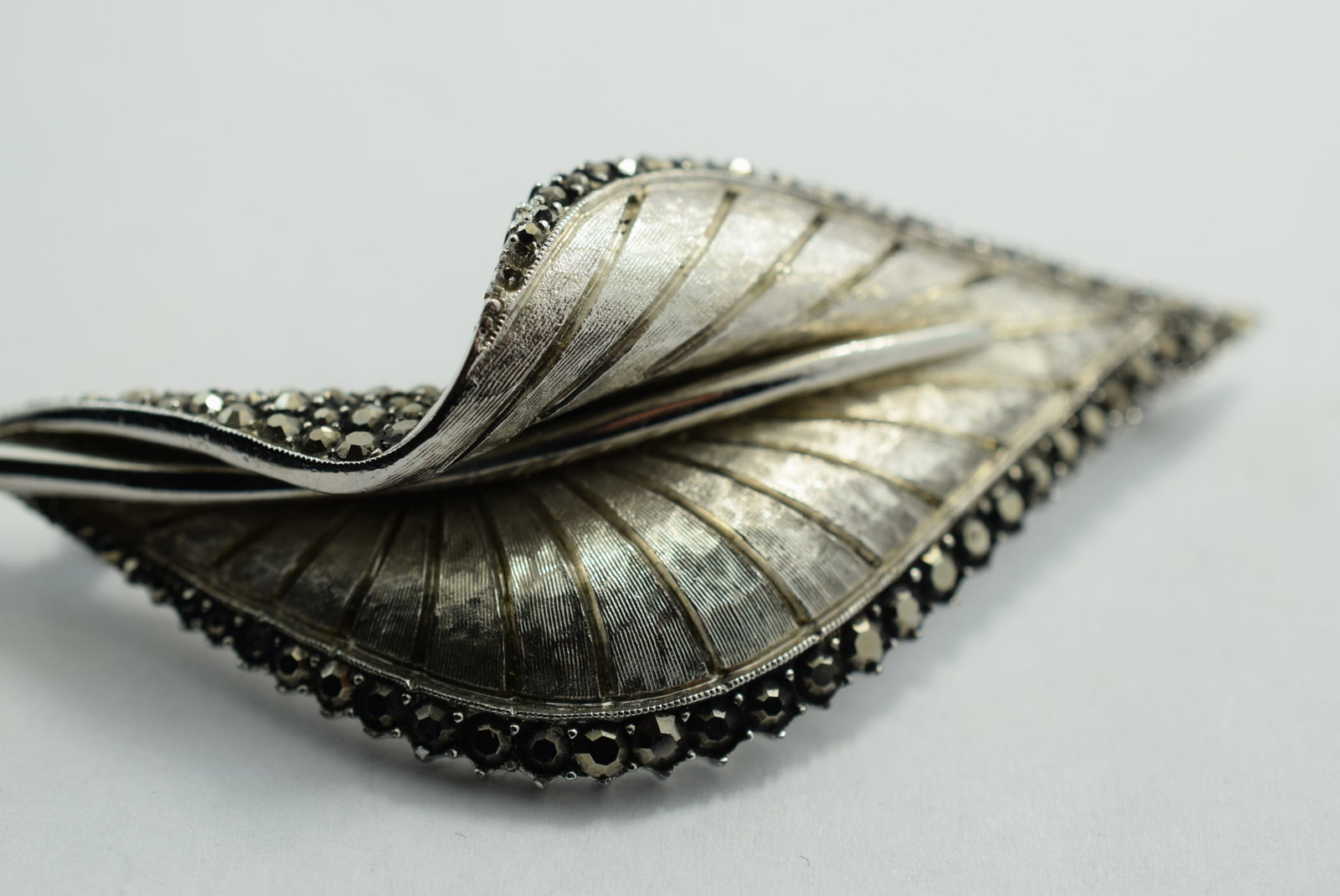 LeC Boucher Rhinestone 1950's Huge Brooch Pin Signed 3 1/4" Lot # KN 1013 (1 of 4)