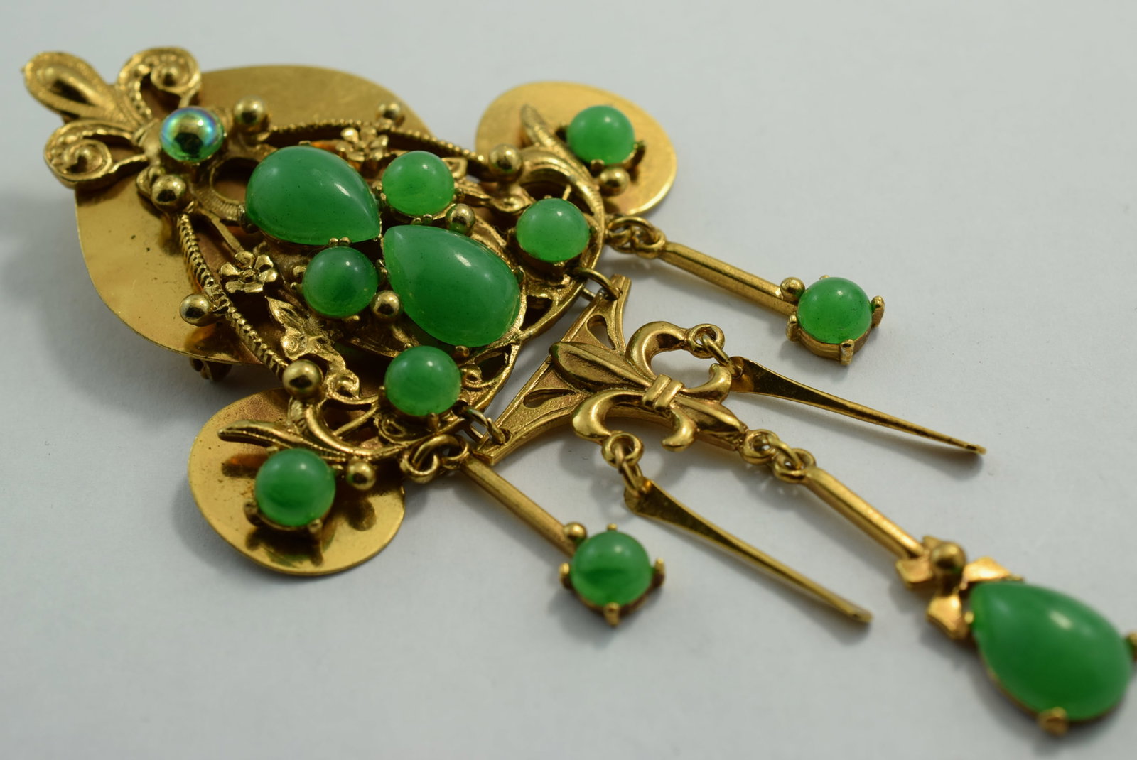 Jade Glass Huge Brooch Pin 5" Vintage Lot # KN 1022: Jade Glass Huge Brooch Pin 5" Vintage