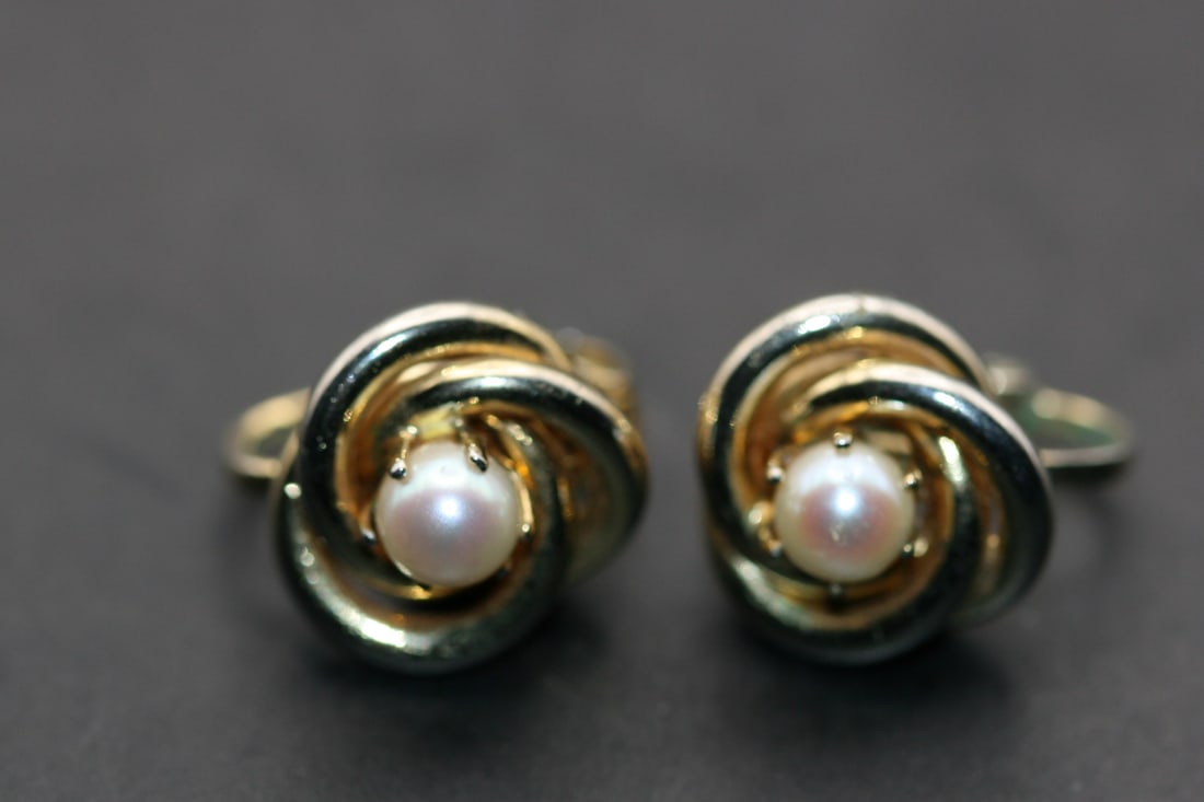 Swirl Pearl Clip Earrings Vintage Lot 1029 (1 of 3)