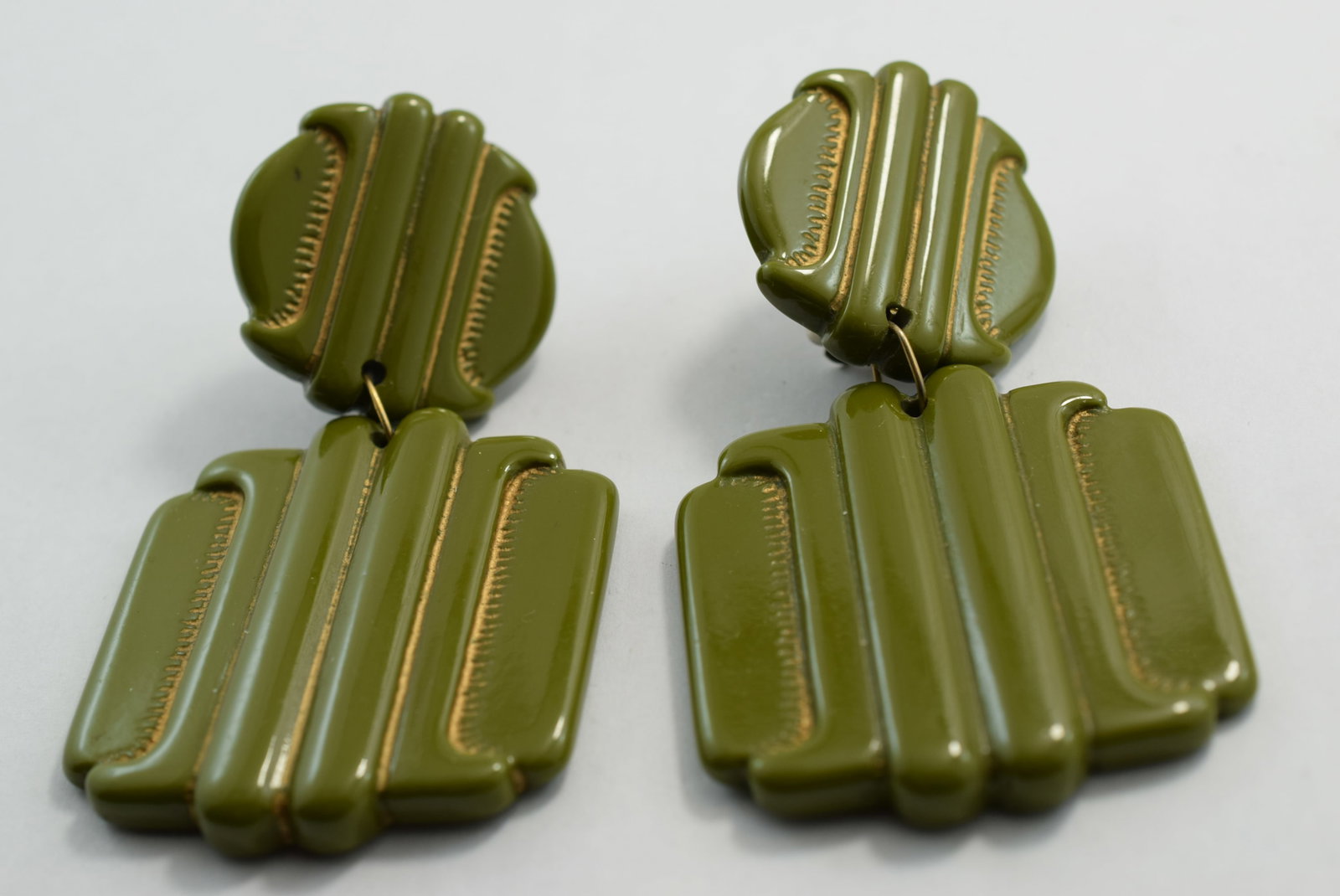 Bakelite Huge Clip Earrings early 1940's 3 1/4" long Vintage Lot # KN 1046 (1 of 2)
