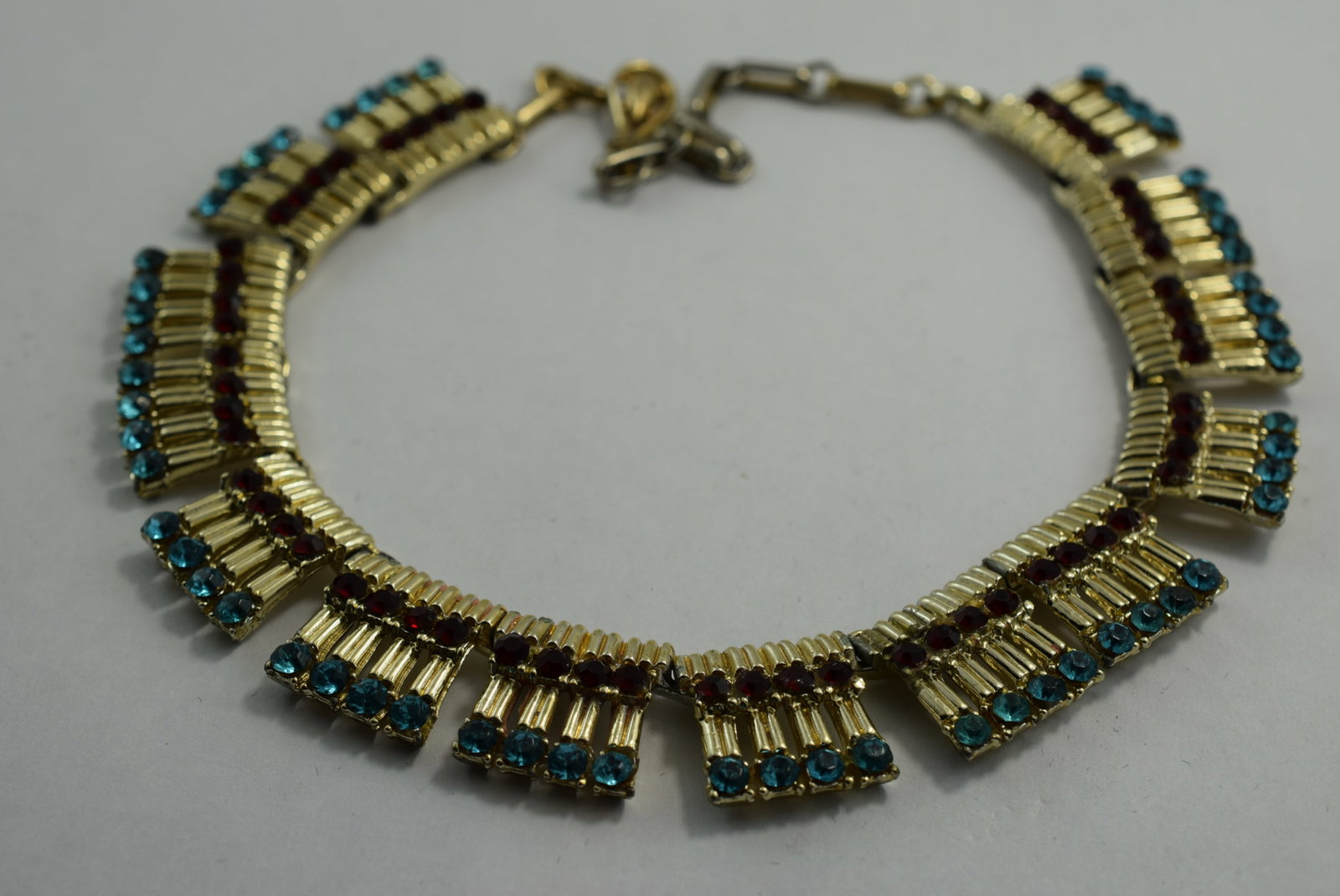 Rhinestone Necklace Aqua and Red Beauty 1940's 14" Vintage Lot # KN 1086: Rhinestone Necklace Aqua and Red Beauty 1940's 14" Vintage missing hook on one end was Coro