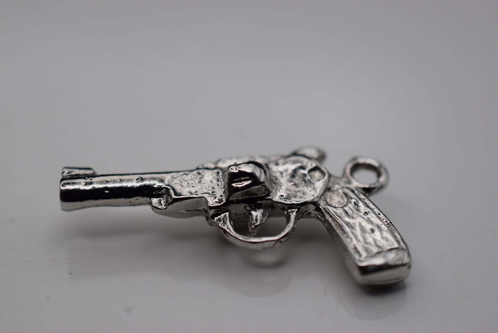Revolver Gun Charm Sterling Vintage Lot HK 1136 (1 of 2)