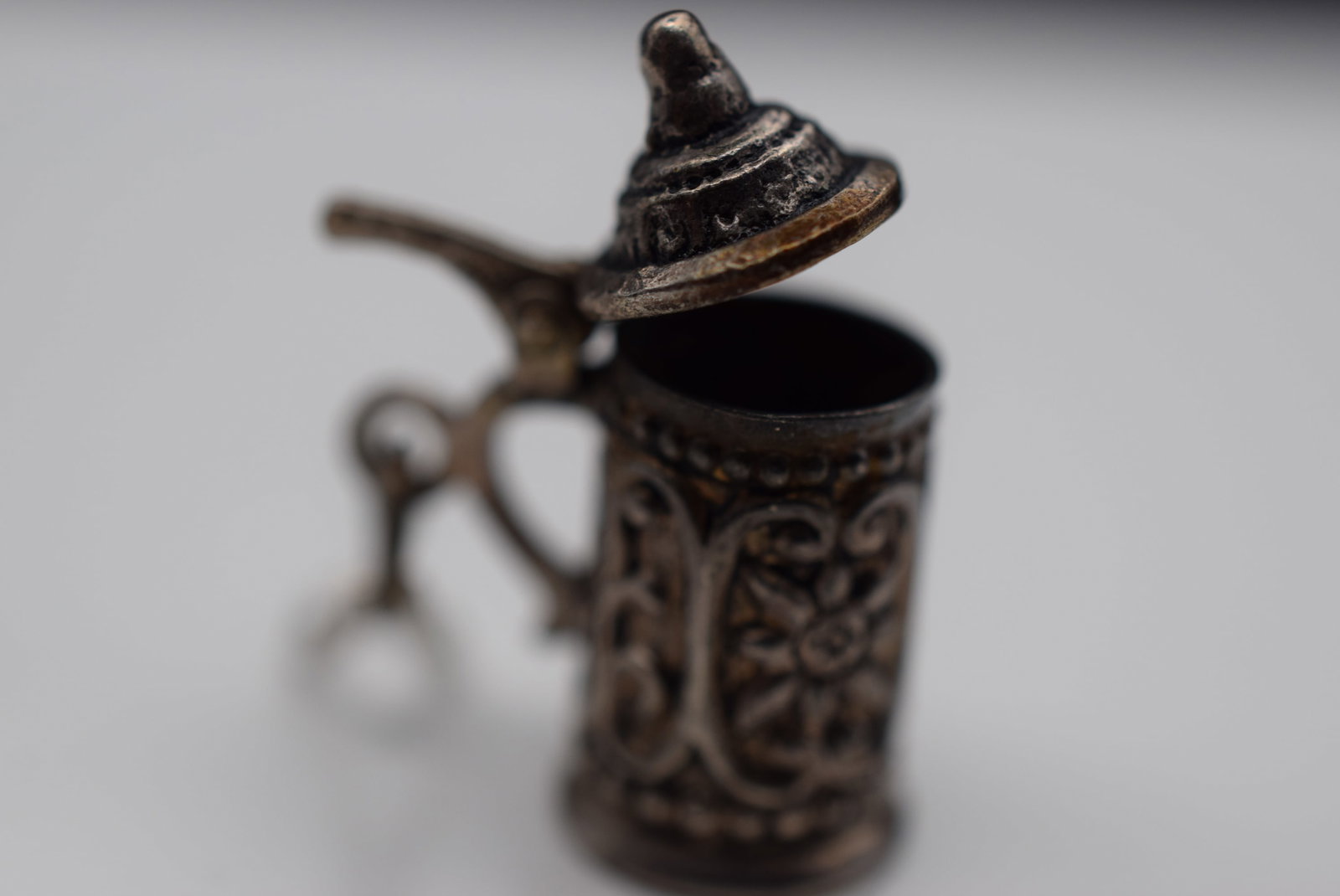 Beer Stein Movable Charm Sterling Vintage Pendant Lot HK 1144 (1 of 2)