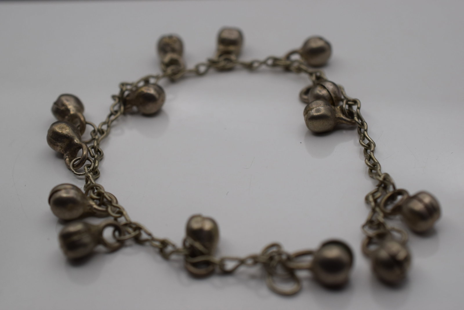 Bracelet 1950's 7 1/4" long Vintage Lot HK 1220: Bracelet 1950's 7 1/4" long Vintage