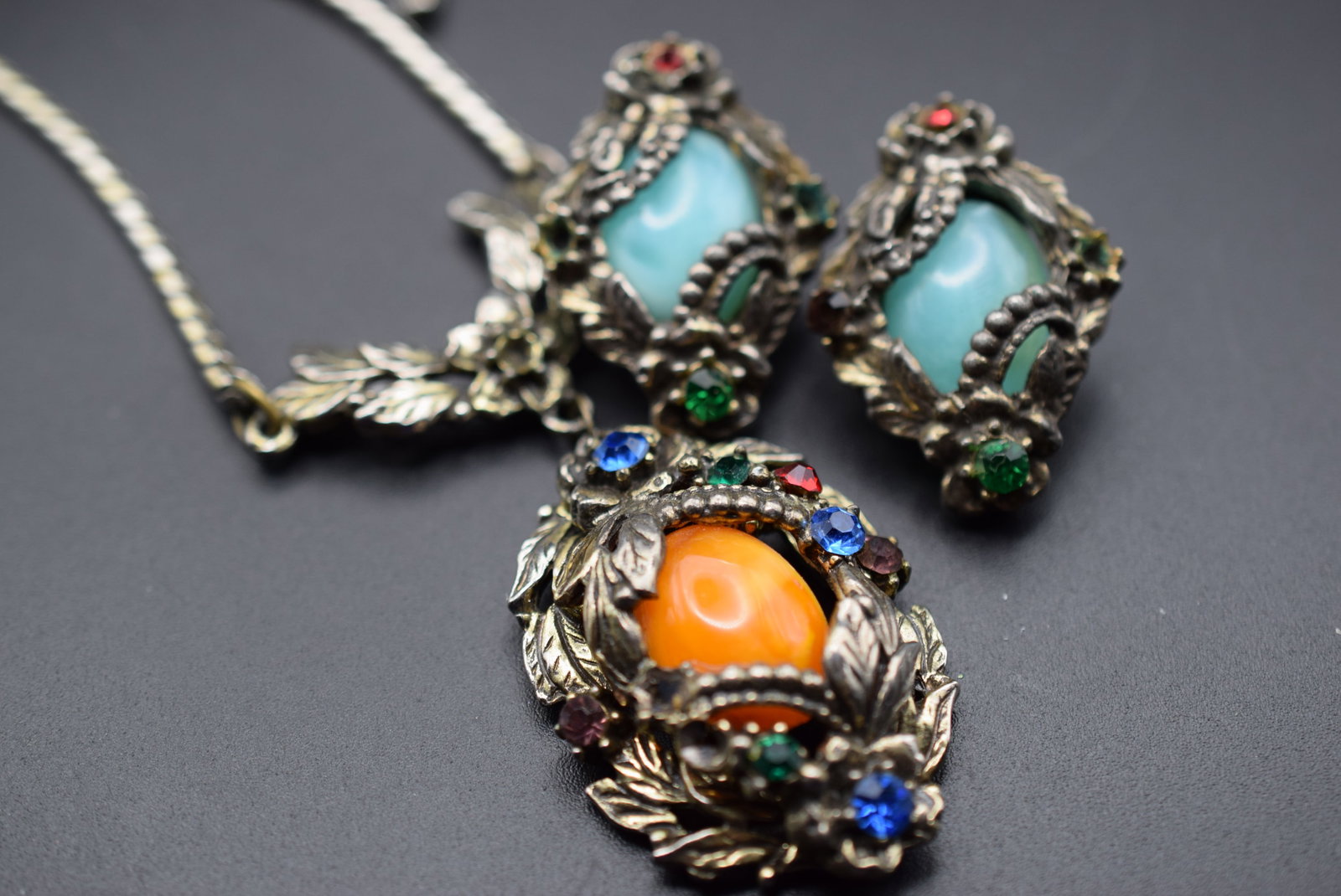 Elaborate Chunky Necklace with Clip Earrings 1940's Vintage Lot HK 1249 (1 of 3)