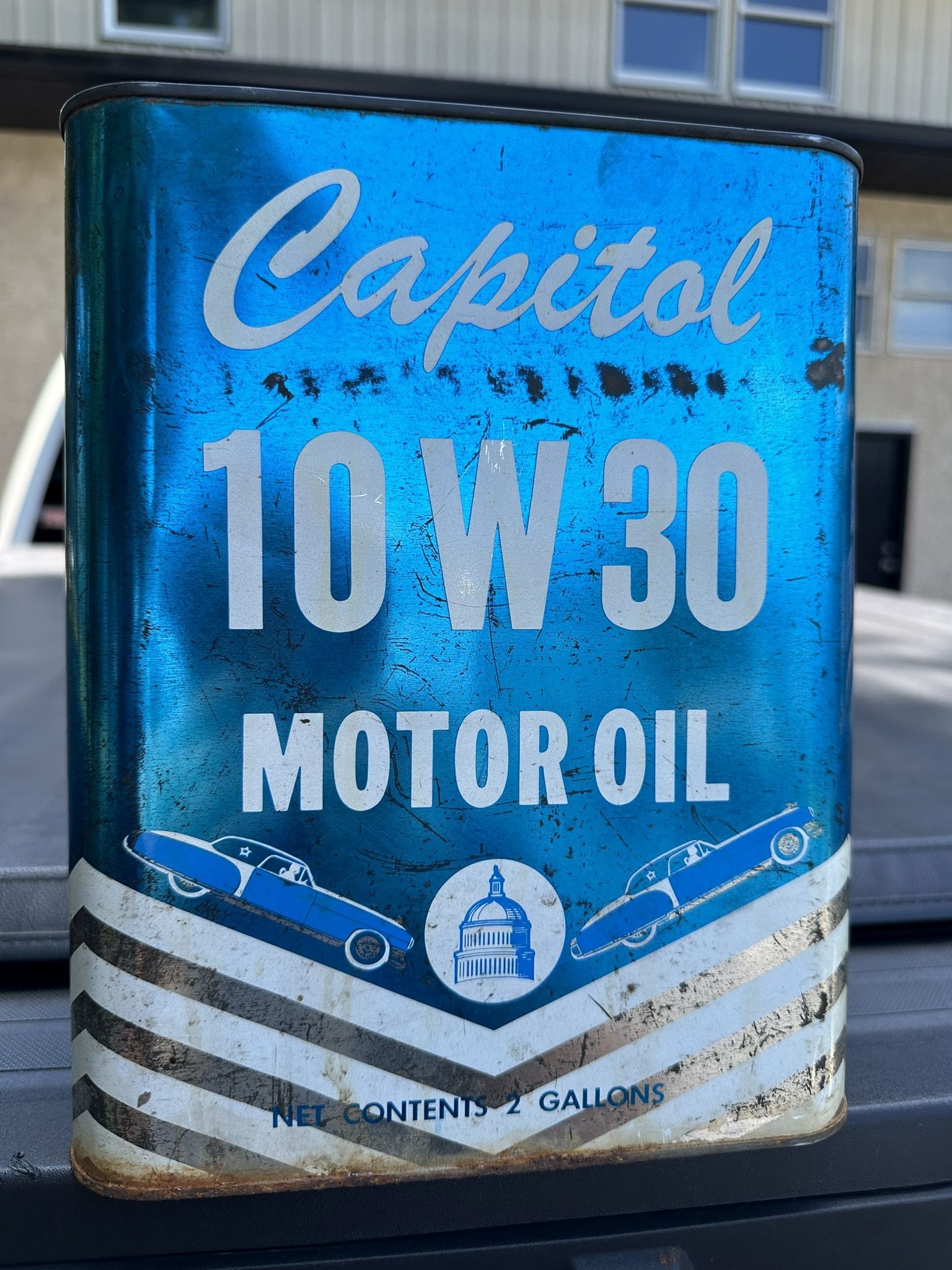 Capitol W/ Dual Car Graphic (1 of 6)