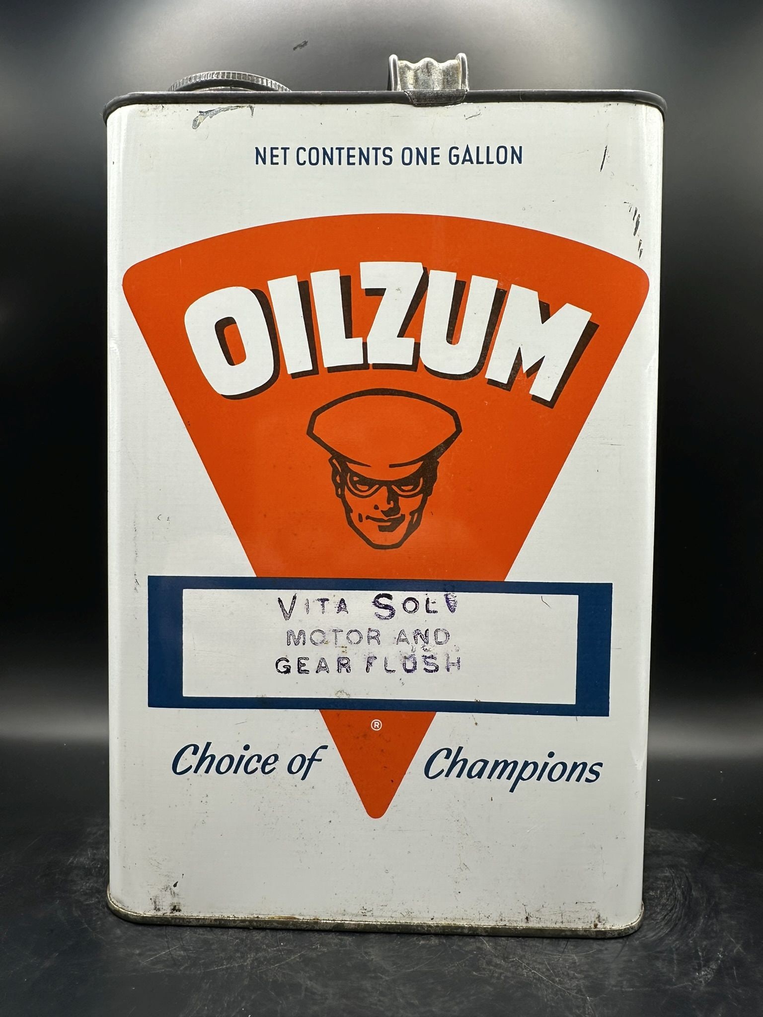 Oilzum Vita Solv Gallon: Very clean, empty, minor scratches
