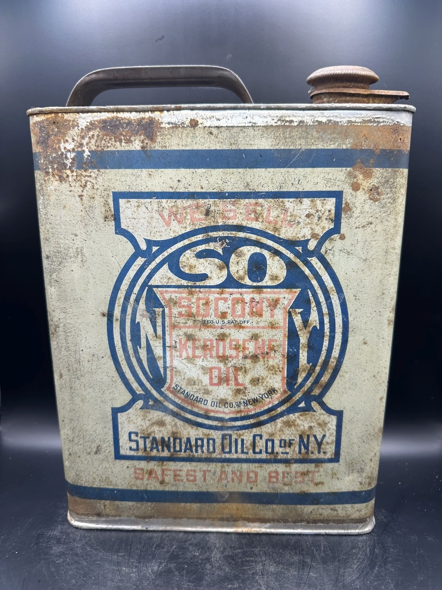 Socony Kerosene Slim Gallon: Has rust, Standard Oil of NY, empty