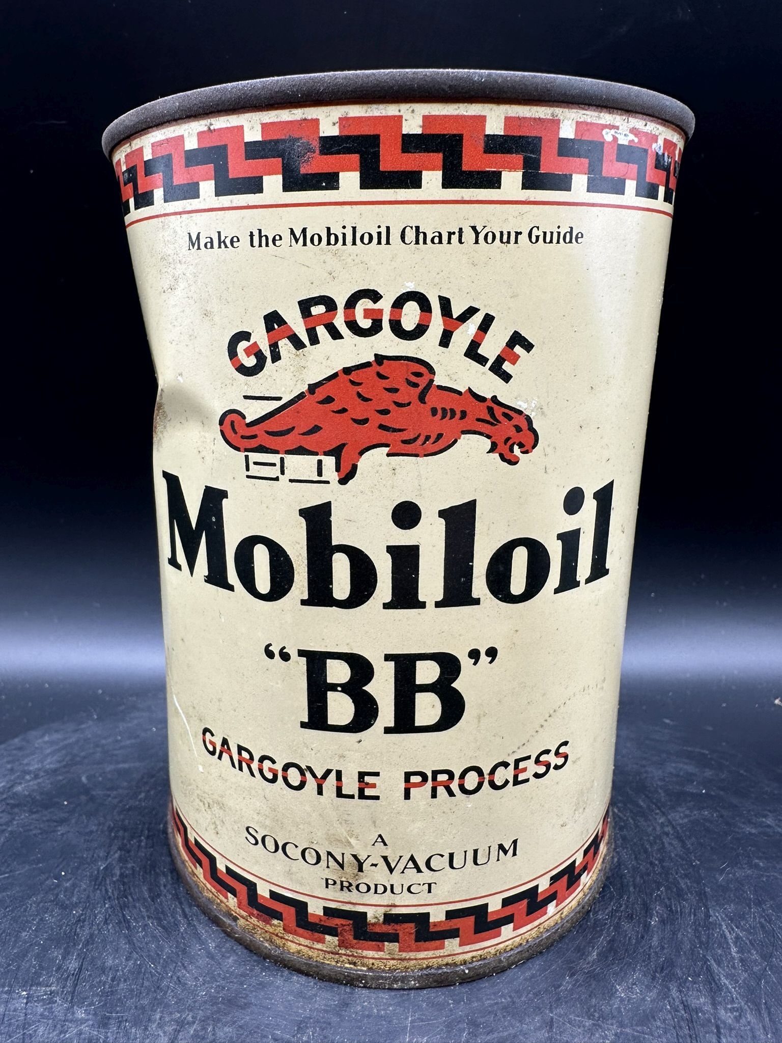 Gargoyle Mobil Bb Quart: Has denting to one side, full, slight fade to rear