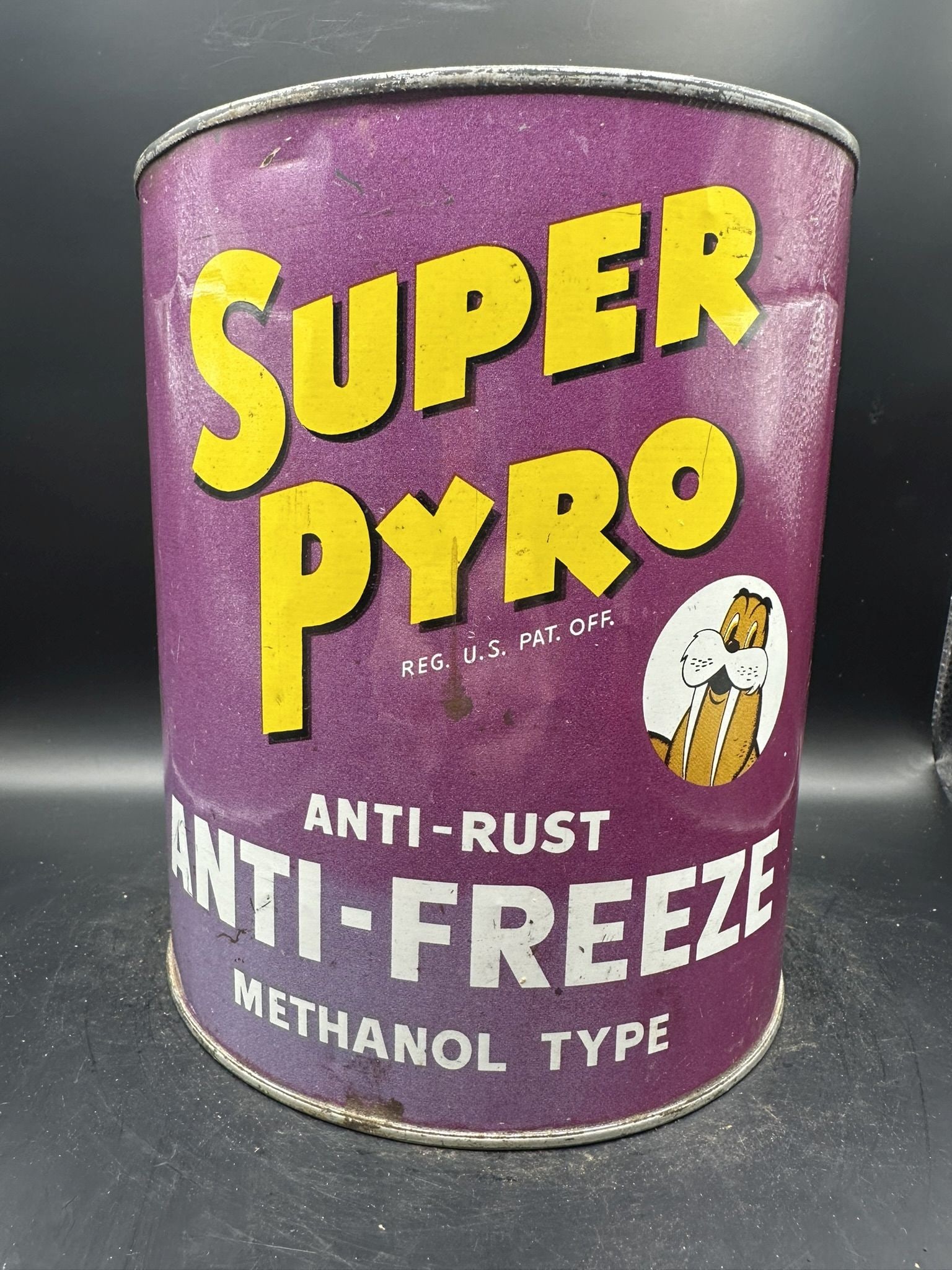 Super Pyro Gallon: Fun walrus graphic, slight fade to purple, no top, empty