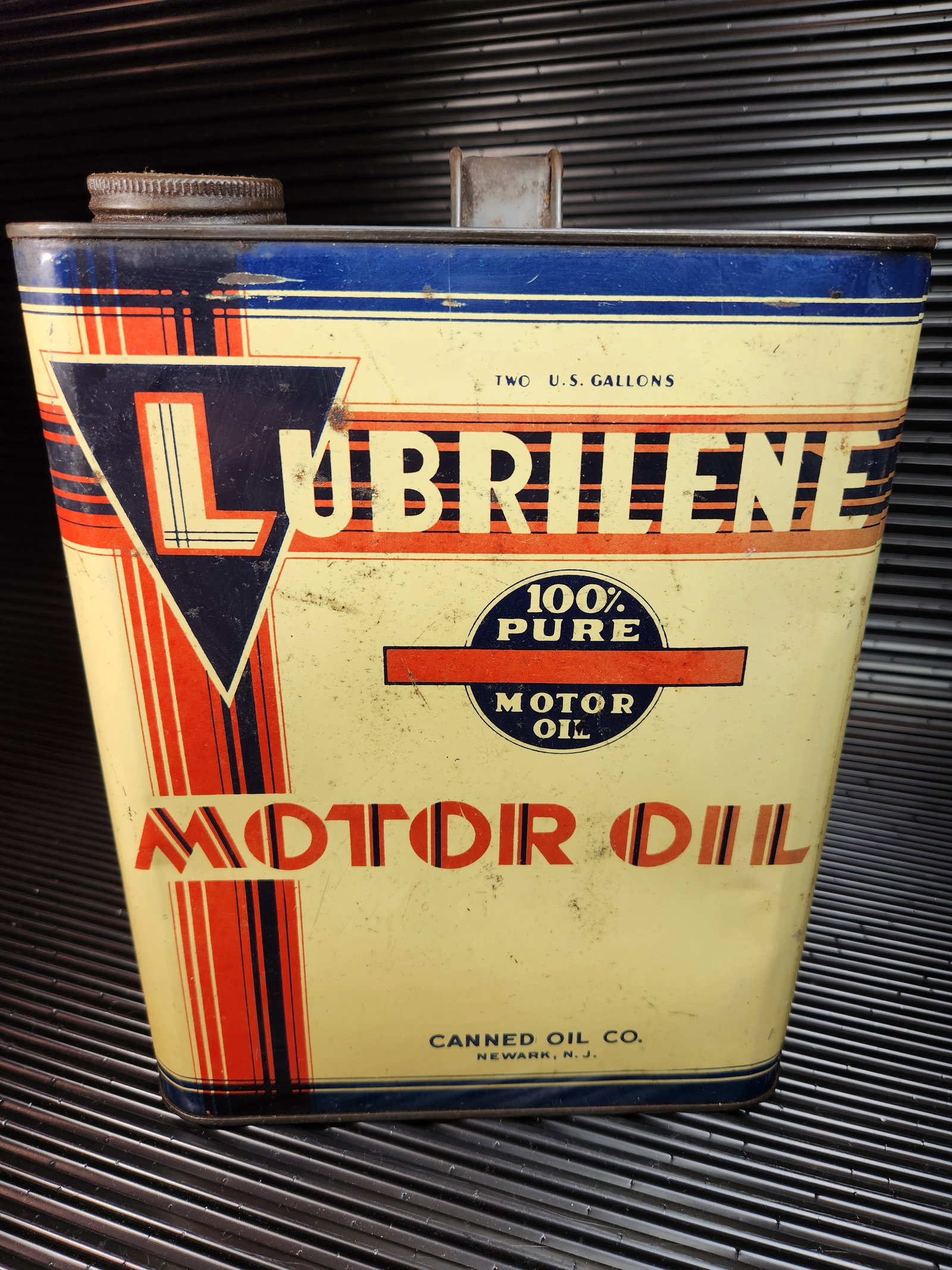 Lubrilene Motor Oil 2 Gallon: Empty, light scratching and fade