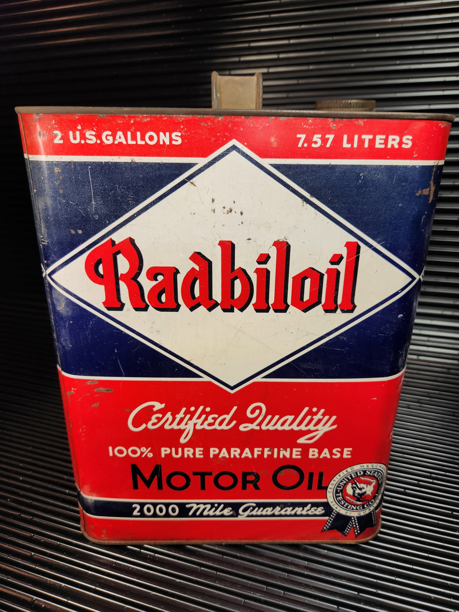 Radbiloil Motor Oil 2 Gallon: Empty, light scratching all around