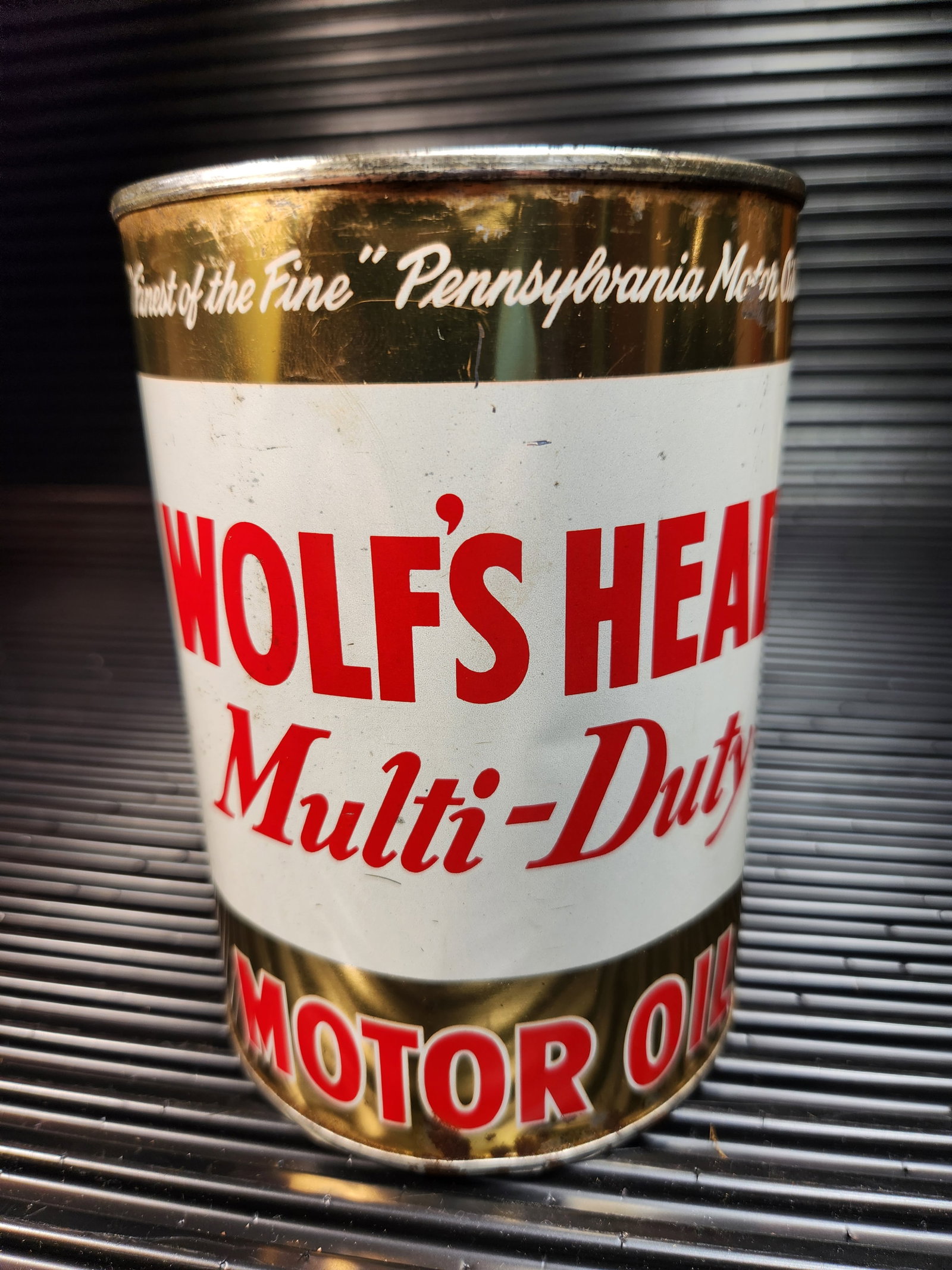 Wolf Head Multi Duty Qt: Full, light scratching, dent on side