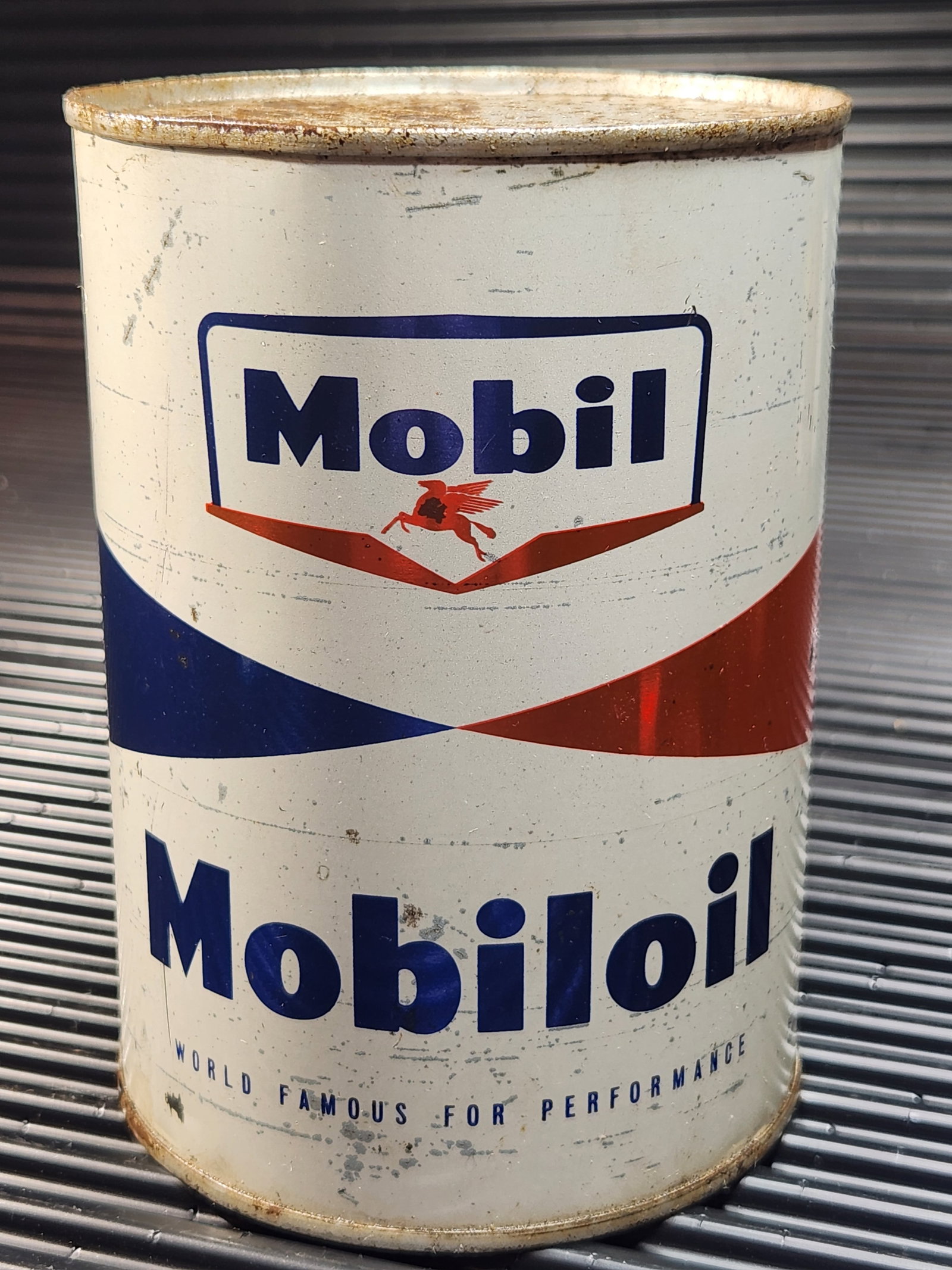 Mobil Blue Red Bowtie Qt: Empty, paint etching throughout